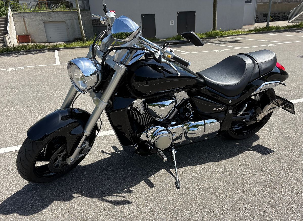 SUZUKI M 1800 R K7-image-1