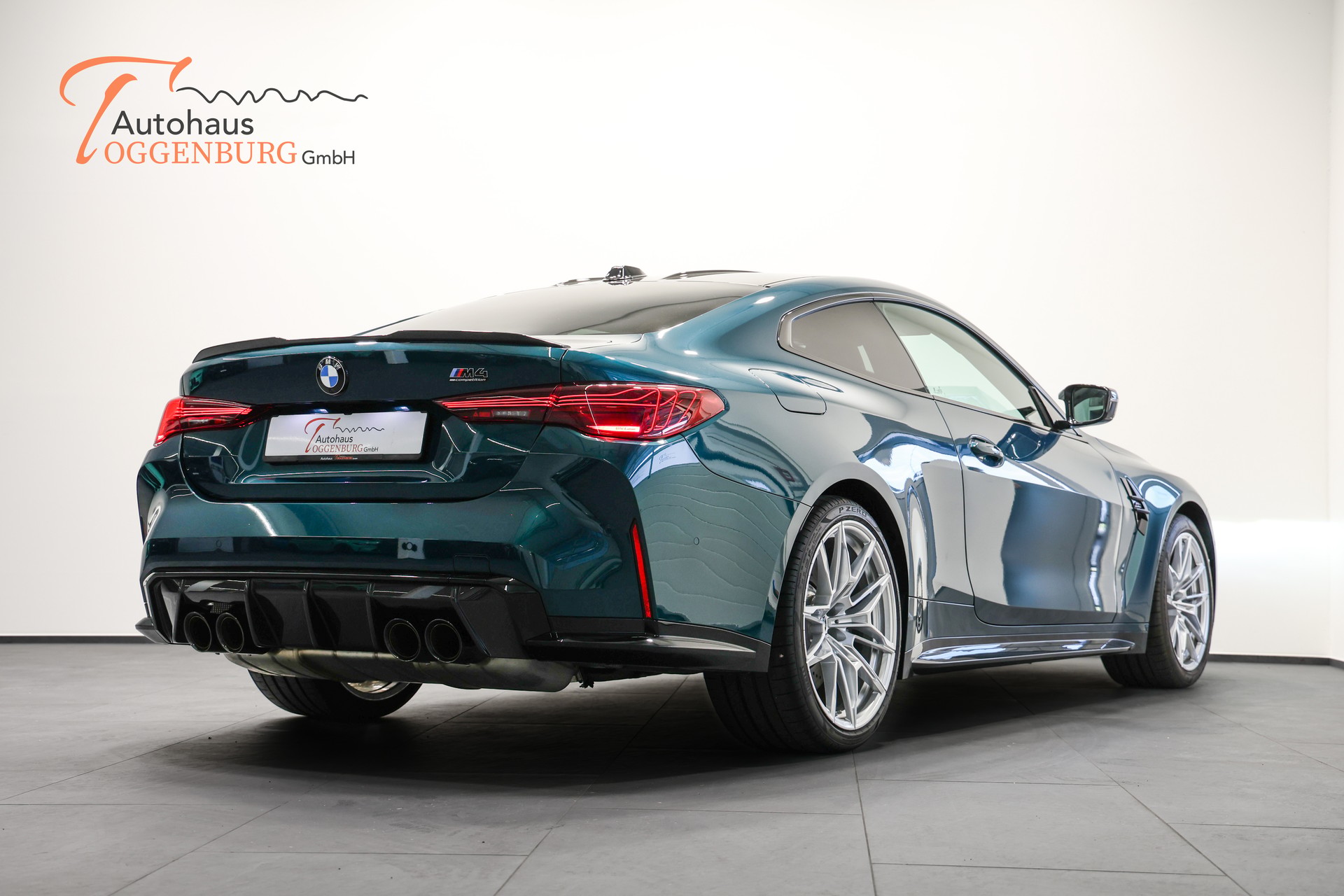 BMW M4 Coupé Competition LCI *Sonderlackierung Bostongreen*BMW Werksgarantie bis 03.2028*-image-6
