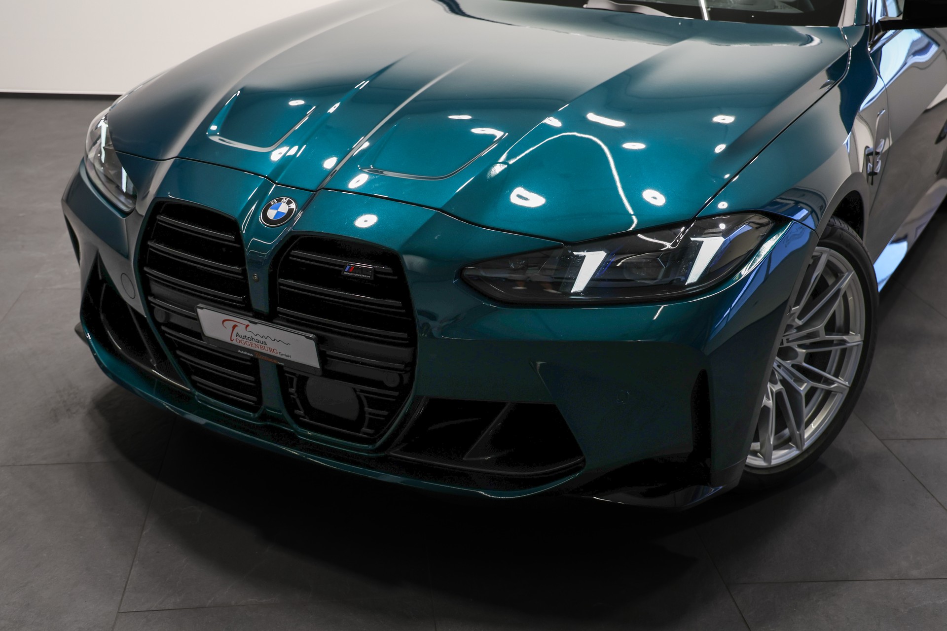 BMW M4 Coupé Competition LCI *Sonderlackierung Bostongreen*BMW Werksgarantie bis 03.2028*-image-12