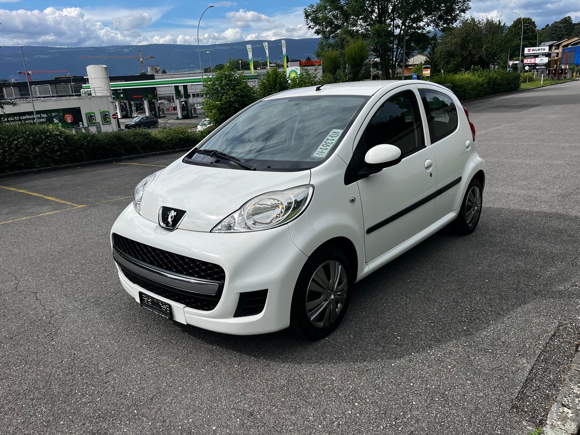 PEUGEOT 107 1.0 Trendy BMP5-image-2