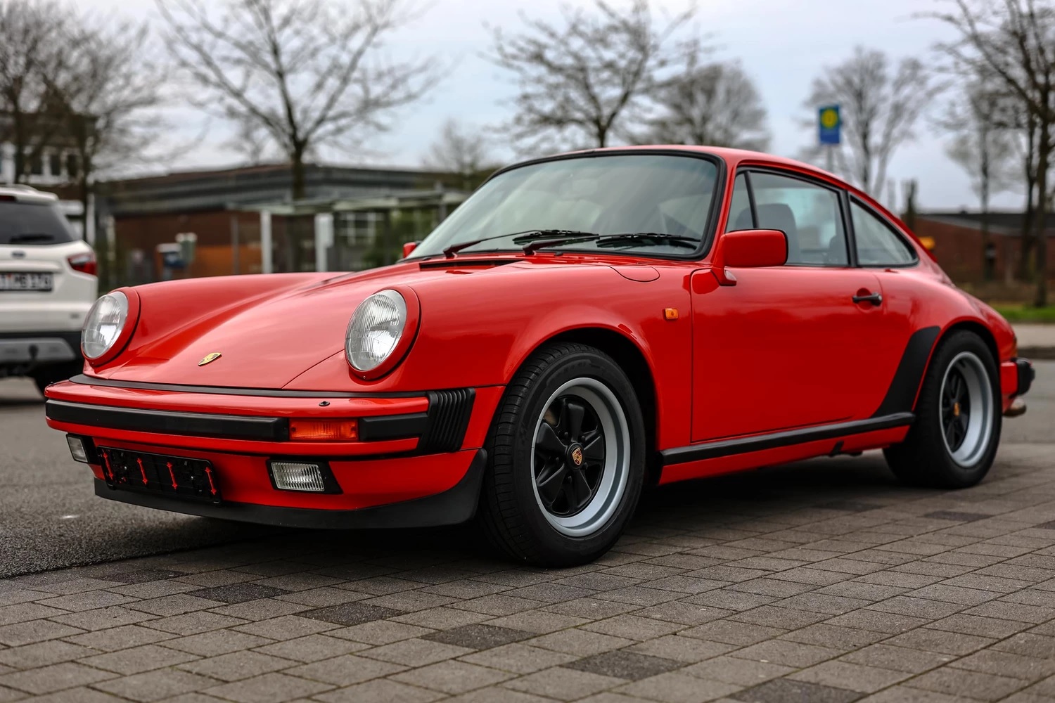 PORSCHE 911 3.2 Carrera G50-showroom-element-1