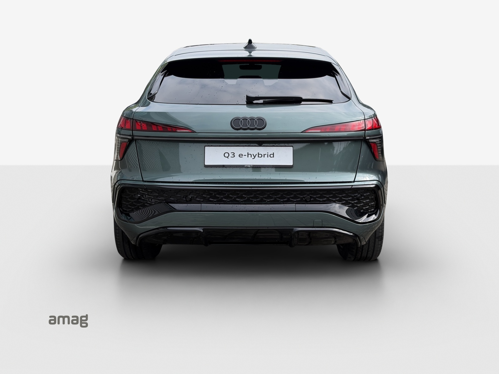AUDI Q3 Sportback e-hybrid 200 kW S tronig-showroom-element-3