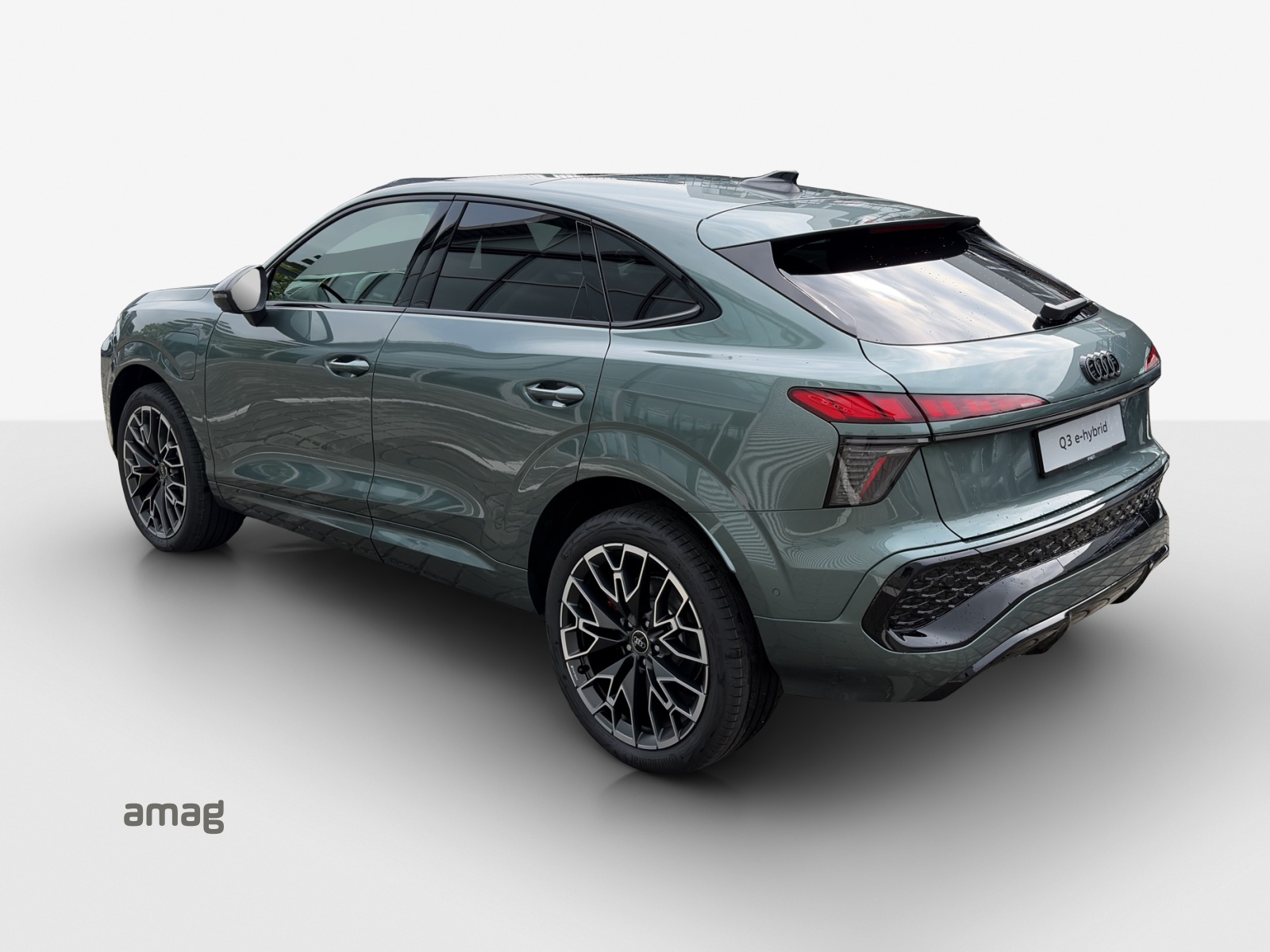 AUDI Q3 Sportback e-hybrid 200 kW S tronig-showroom-element-2