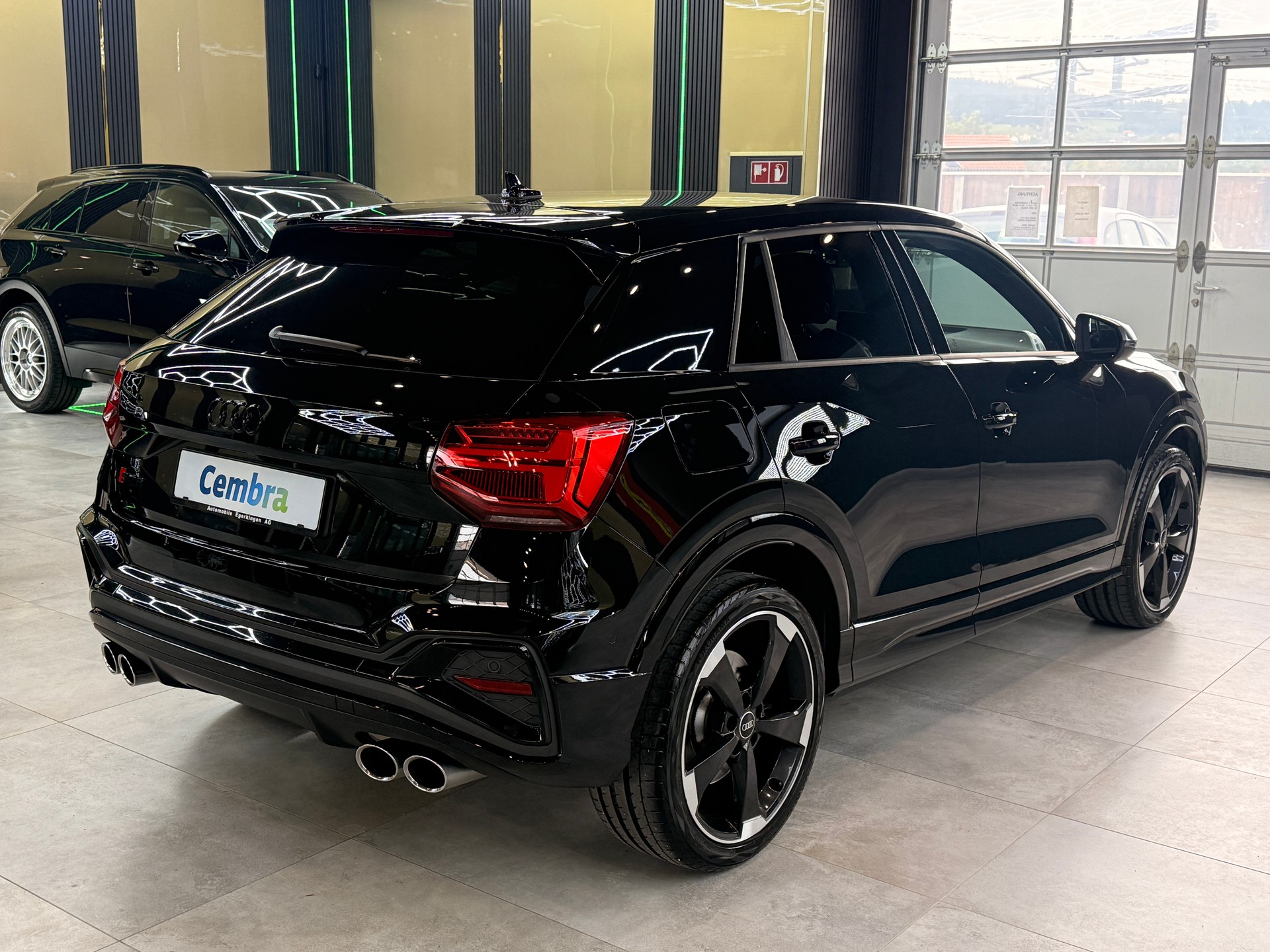 AUDI SQ2 TFSI quattro S-tronic-image-4
