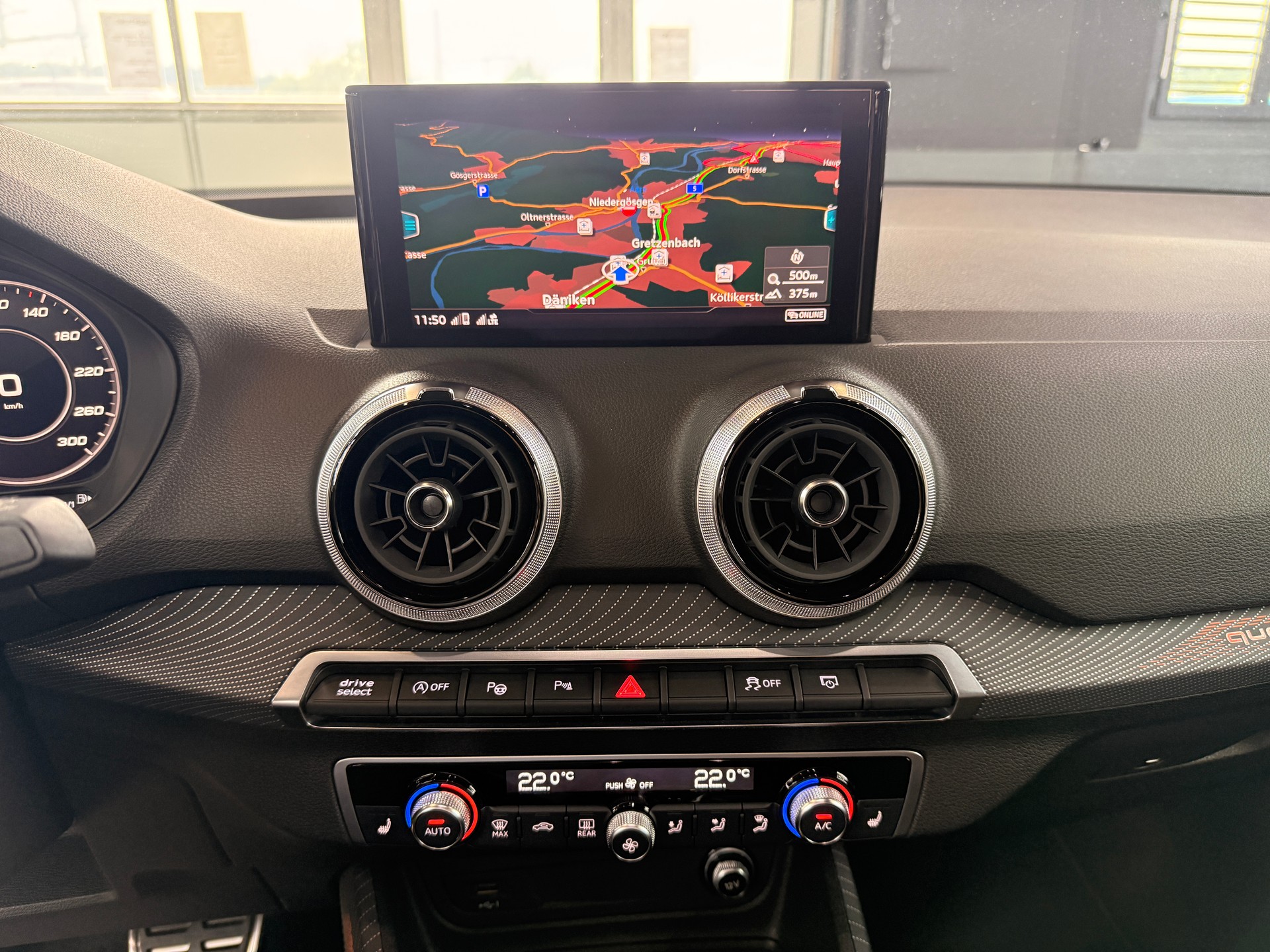 AUDI SQ2 TFSI quattro S-tronic-image-14
