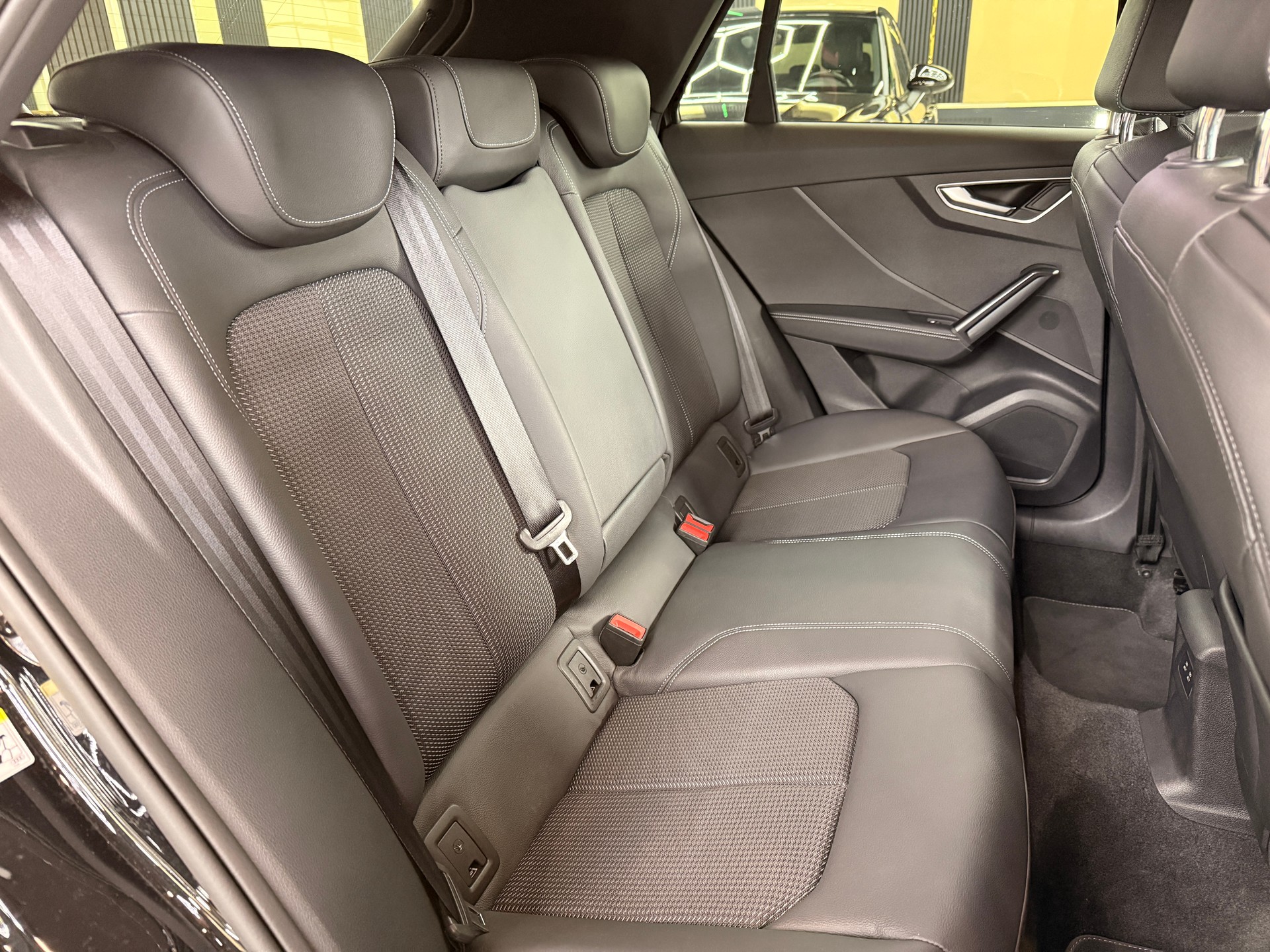 AUDI SQ2 TFSI quattro S-tronic-image-12