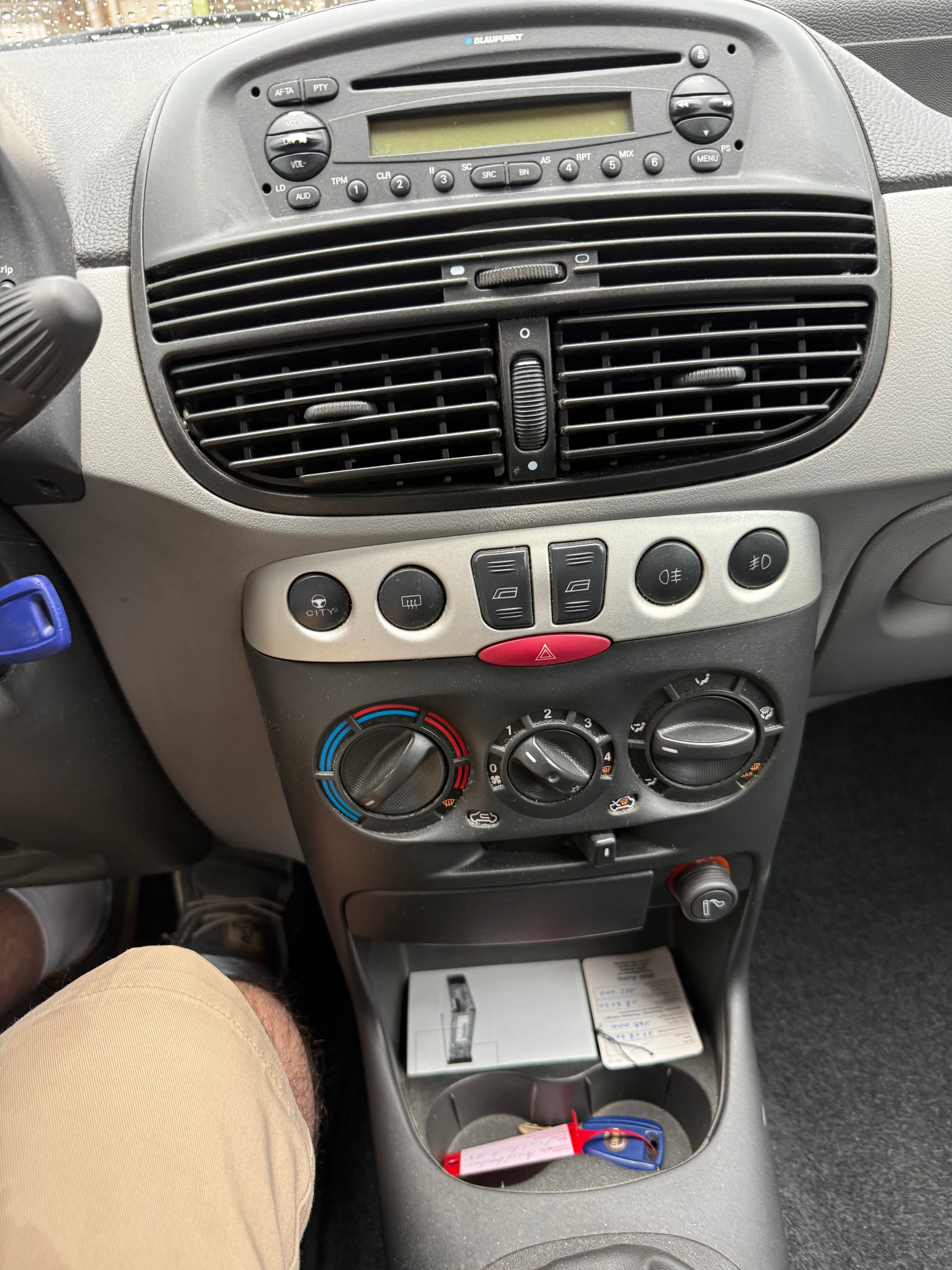 FIAT Punto 1.8 16V Emotion-image-9