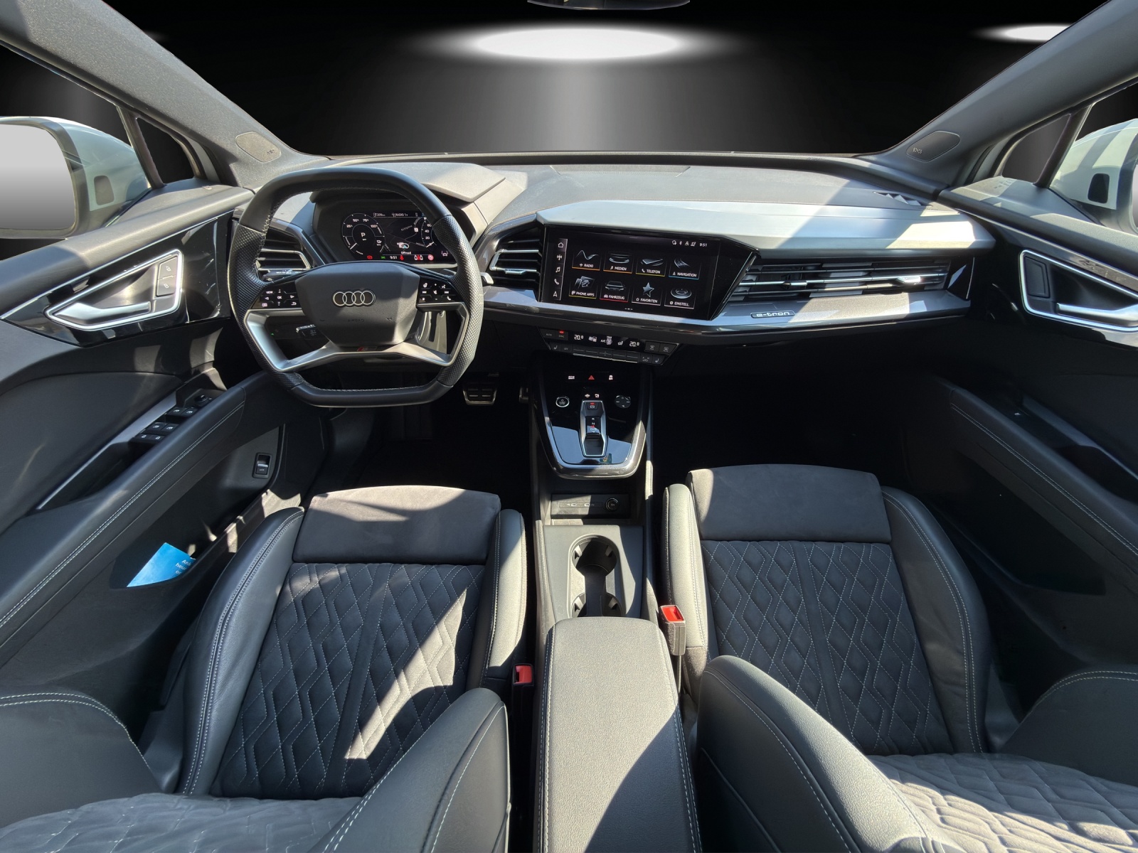 AUDI Q4 Sportback e-tron 50 quattro-image-11