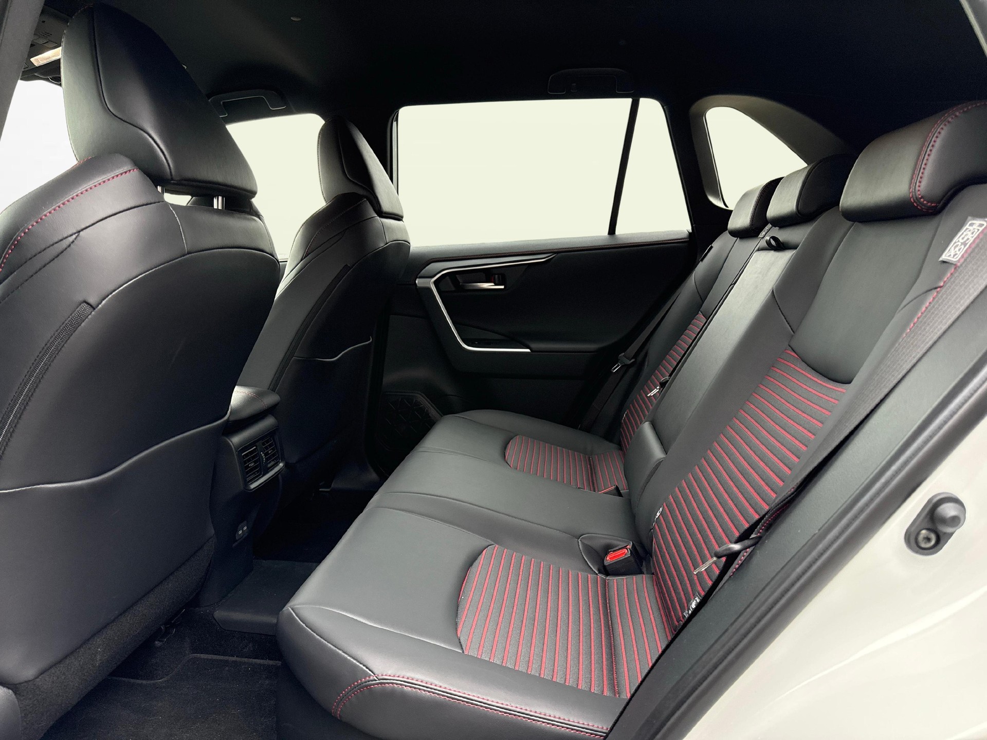 SUZUKI Across 2.5 PHEV Compact Top 4x4-image-10