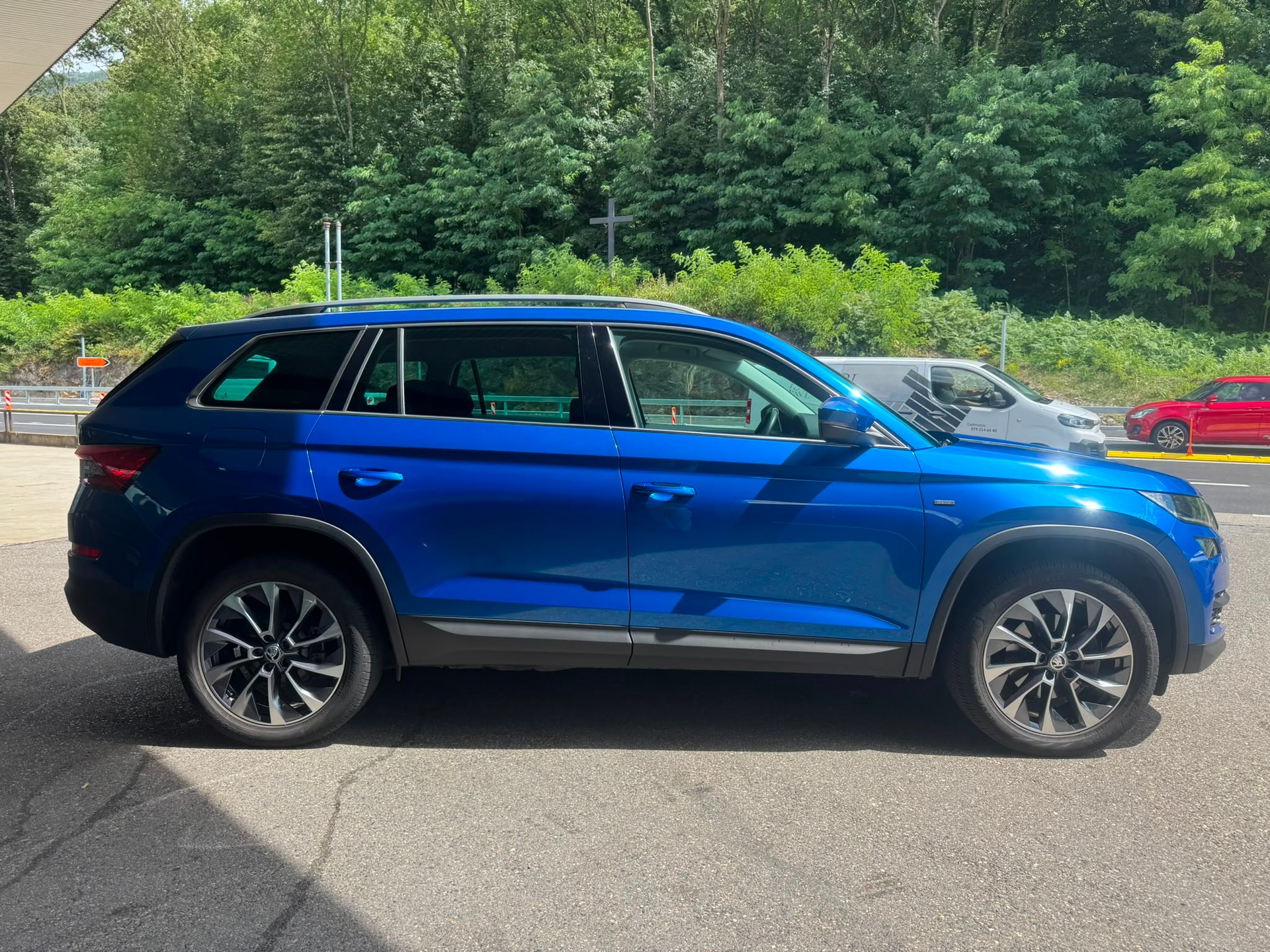 SKODA Kodiaq 2.0 TDI Drive DSG 4x4-showroom-element-2