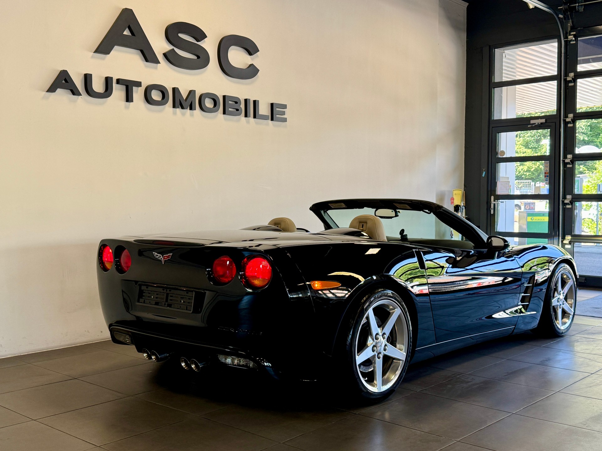 CHEVROLET Corvette 6.0-showroom-element-3