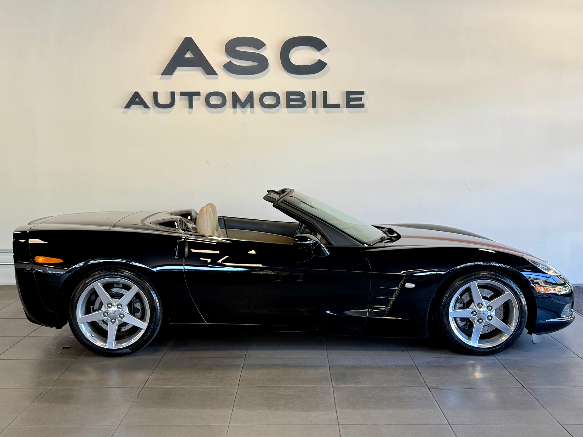 CHEVROLET Corvette 6.0-showroom-element-1