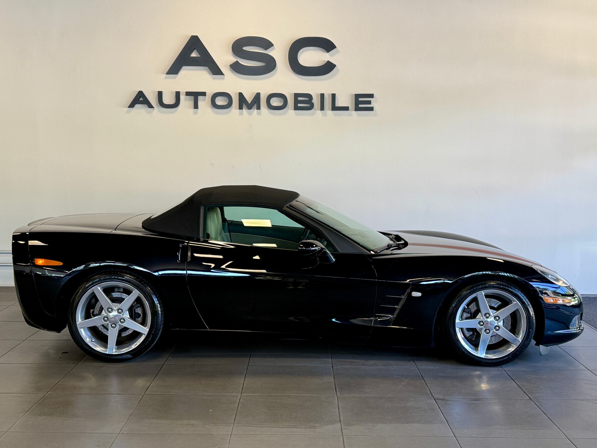 CHEVROLET Corvette 6.0-showroom-element-2