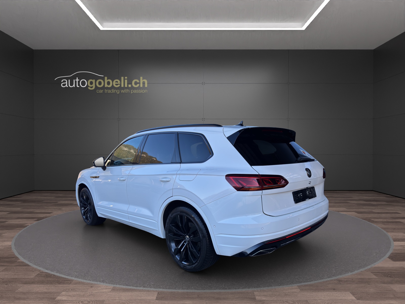 VW Touareg 3.0 TSI eHybrid R Tiptronic-showroom-element-1