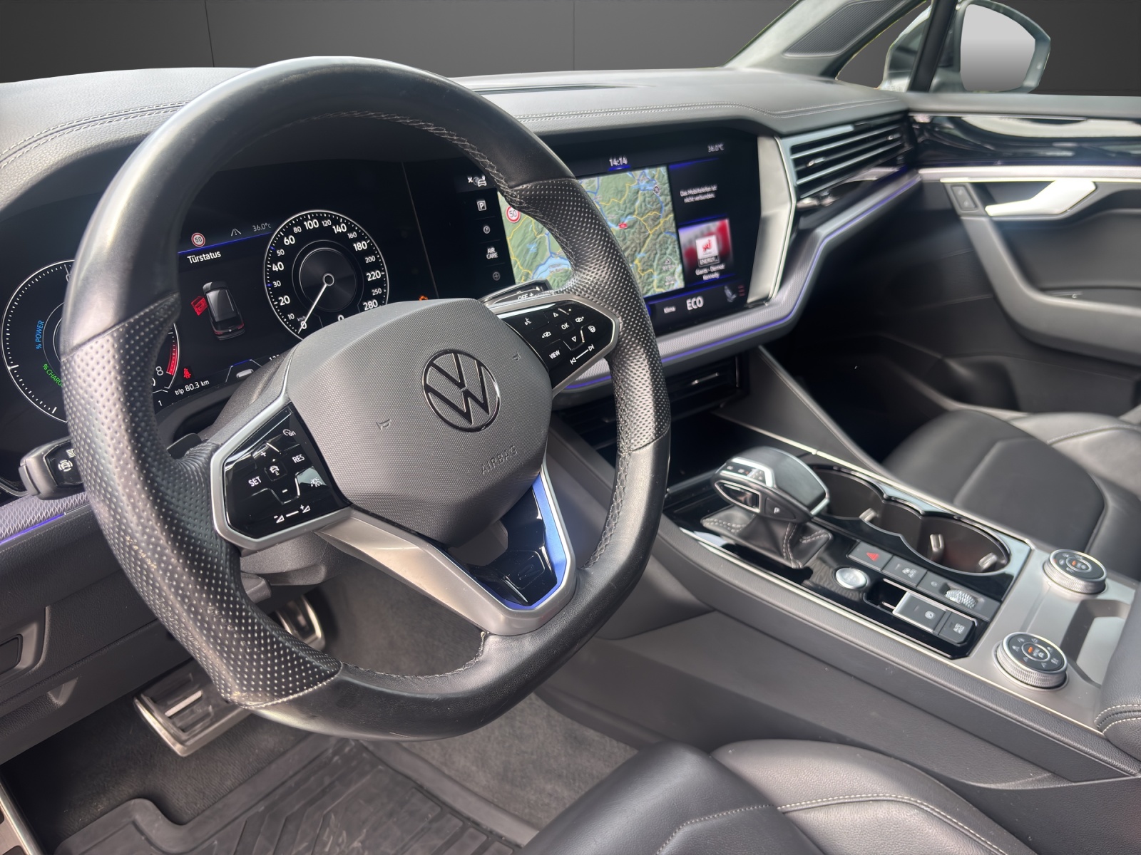 VW Touareg 3.0 TSI eHybrid R Tiptronic-image-4