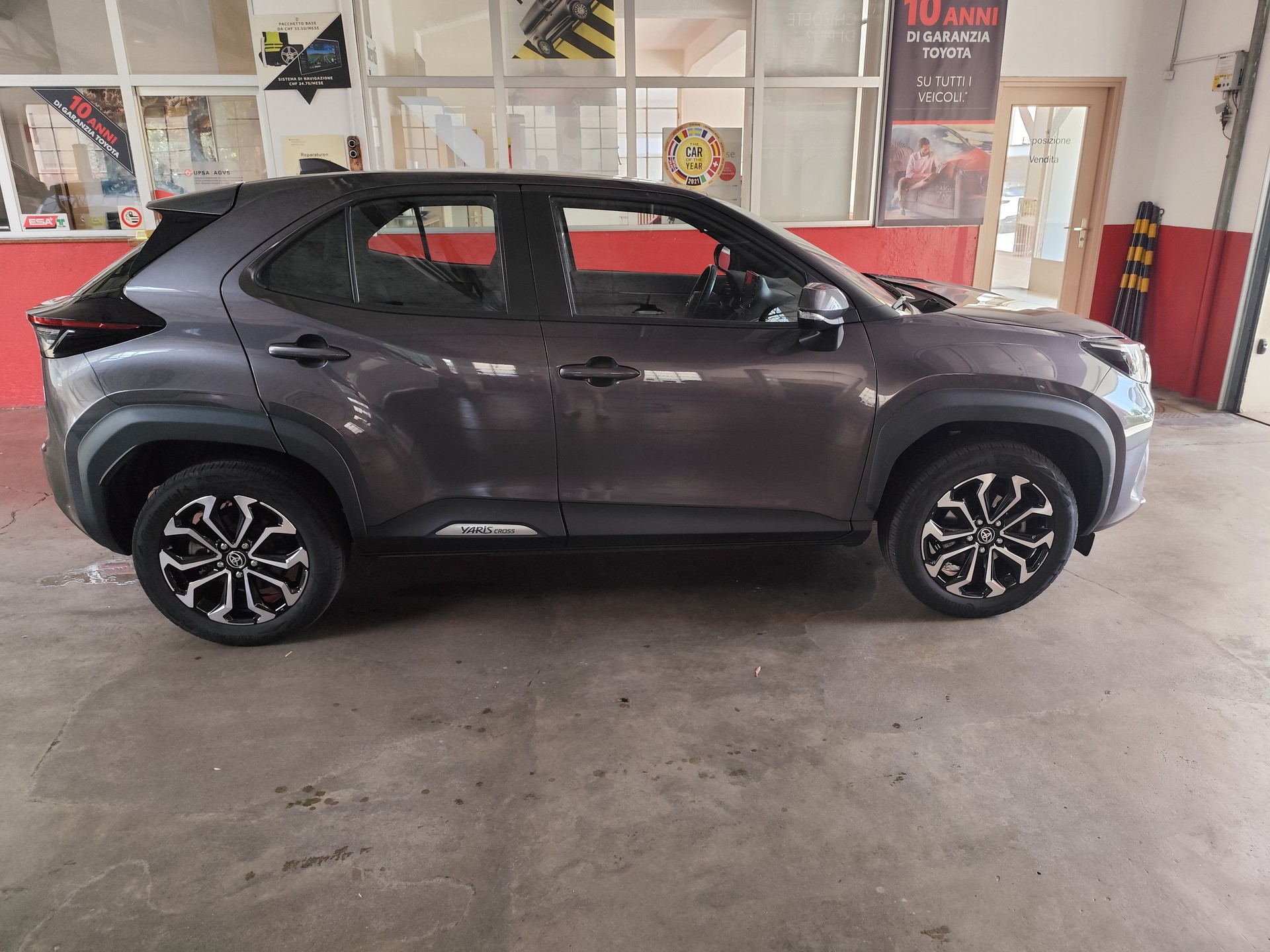 TOYOTA Yaris Cross 1.5 Trend e-CVT AWDi-showroom-element-2