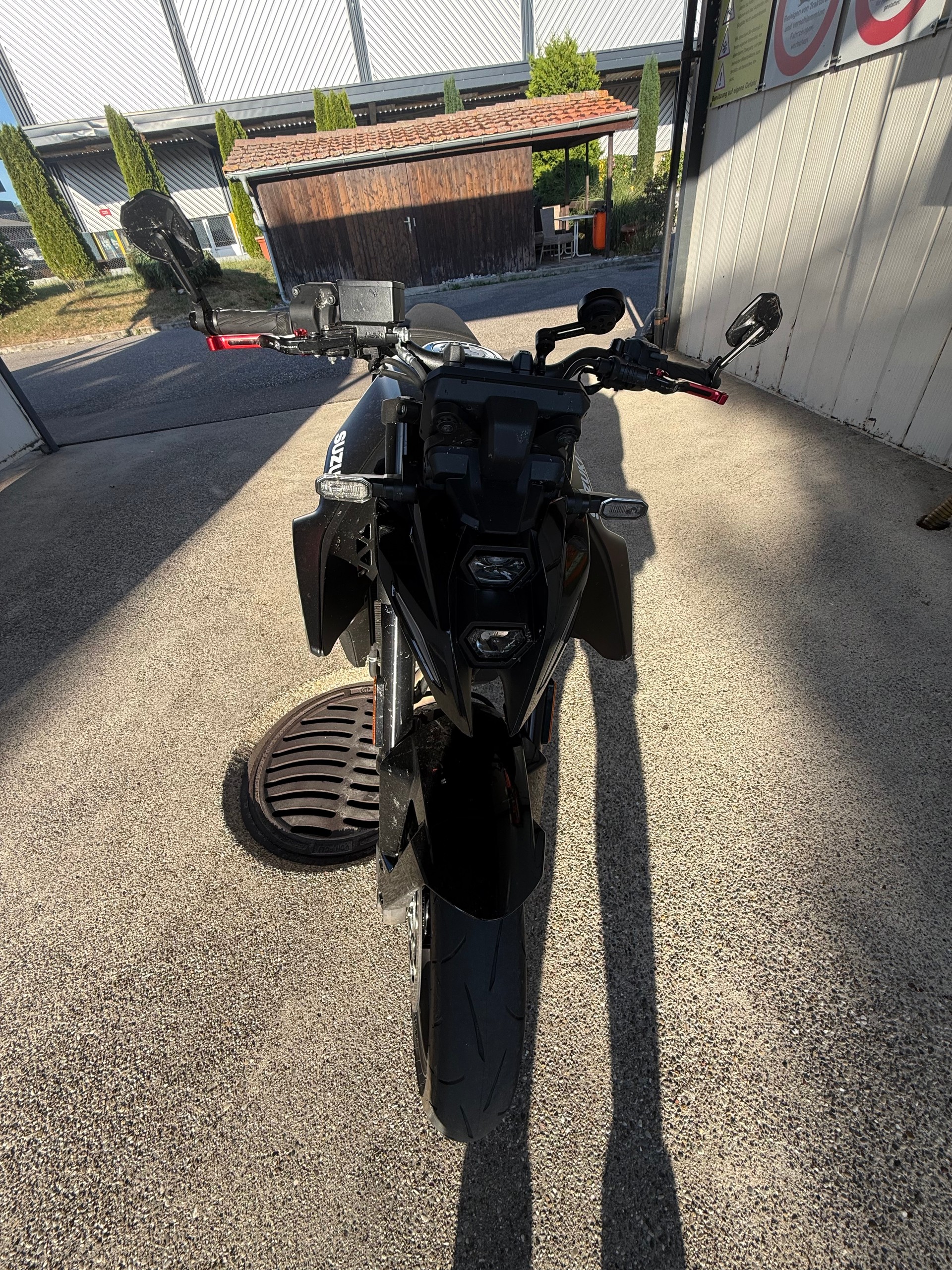 SUZUKI GSX 8 S (35kW)-image-6