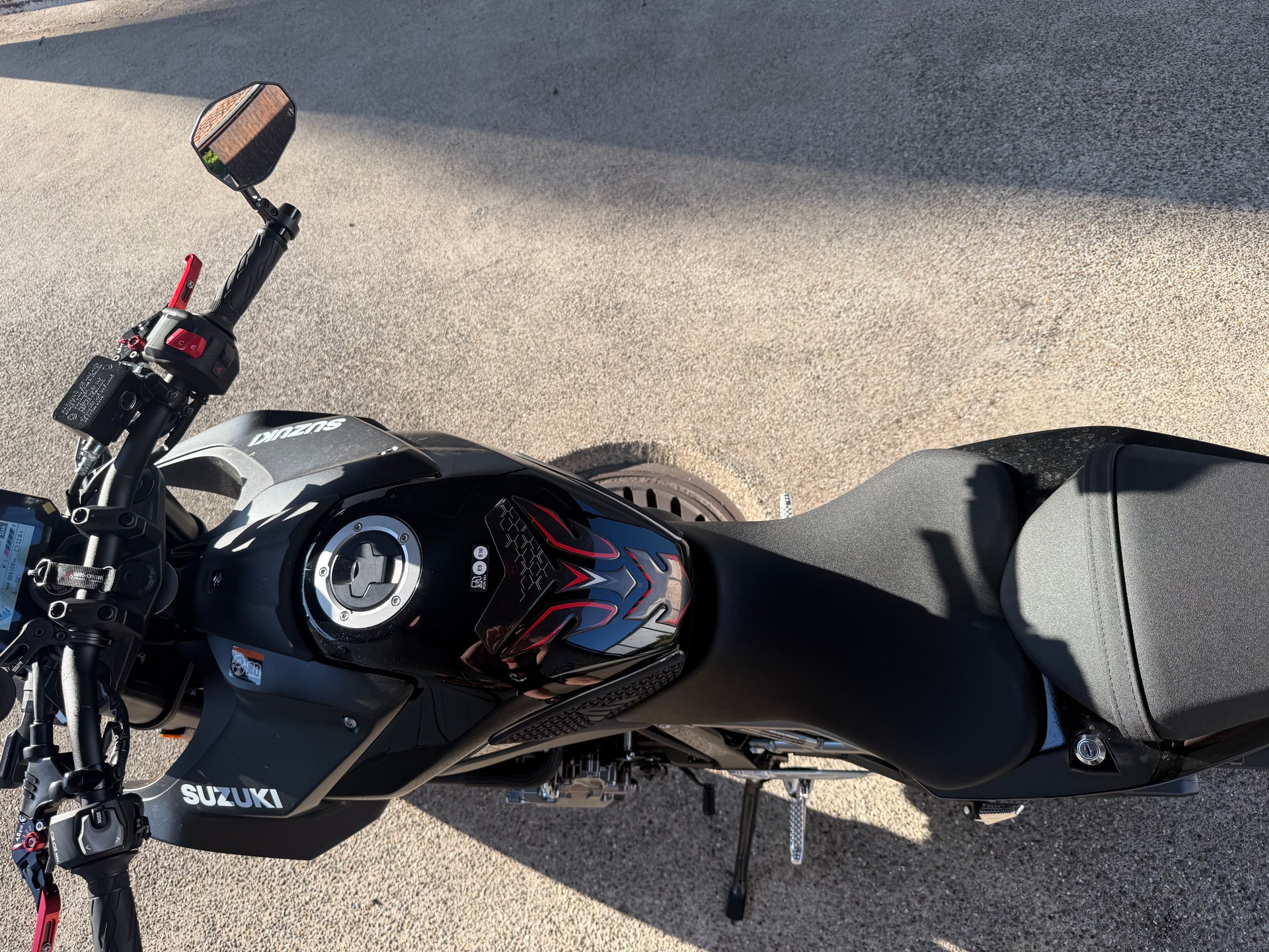 SUZUKI GSX 8 S (35kW)-image-1