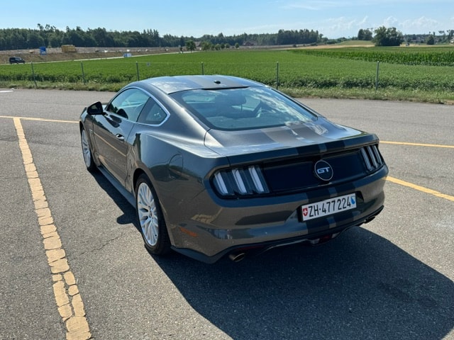 FORD Mustang Fastback 5.0 V8 GT Automat-image-3