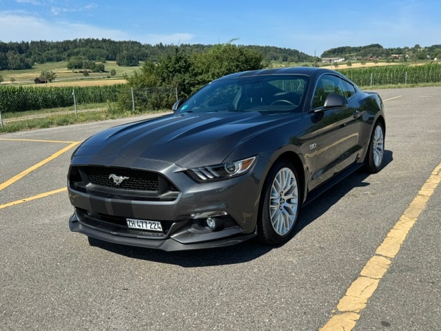 FORD Mustang Fastback 5.0 V8 GT Automat