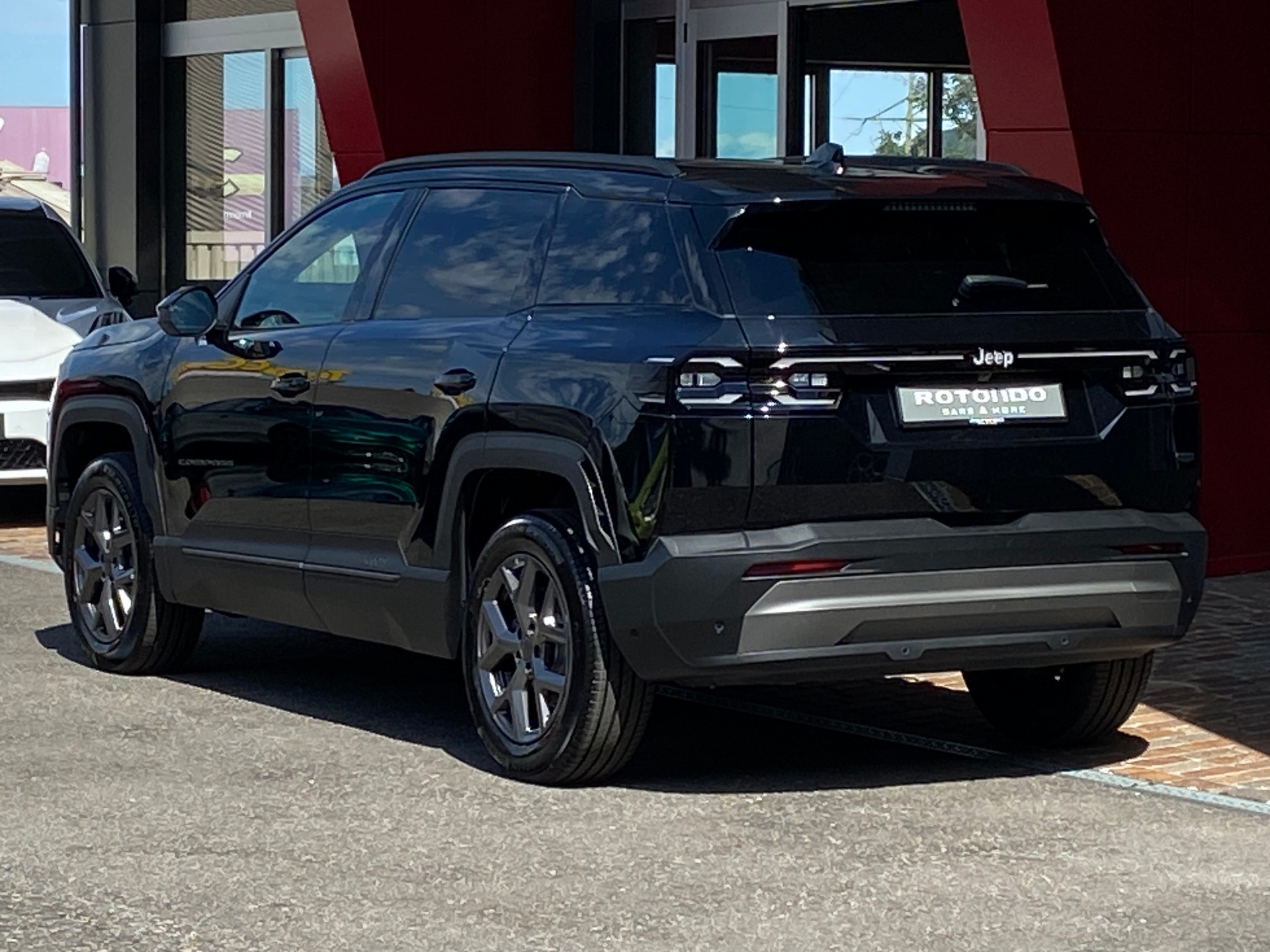 JEEP Compass 1.2 T e-Hybrid Summit Premium Sky-image-18