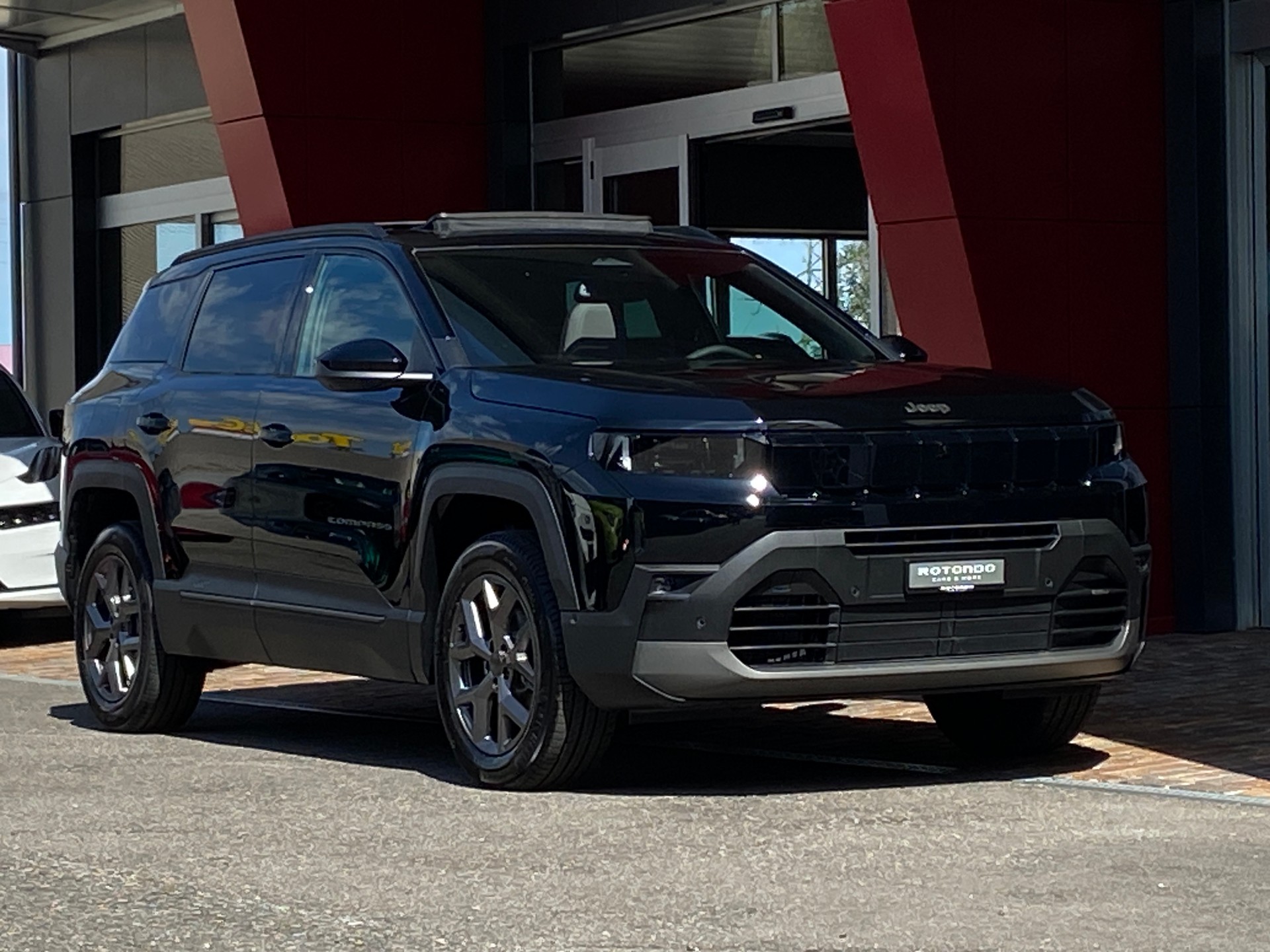 JEEP Compass 1.2 T e-Hybrid Summit Premium Sky-image-16