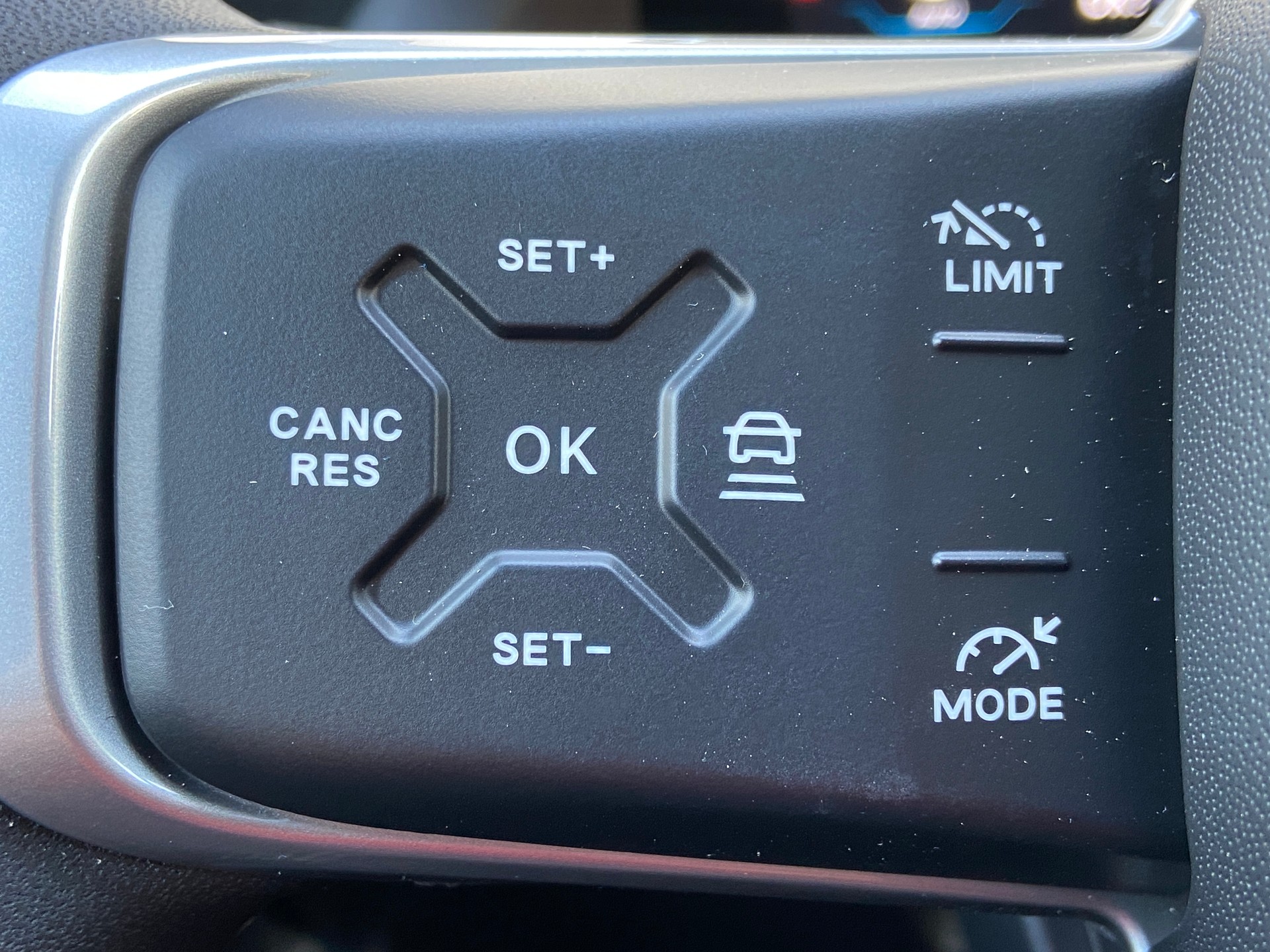 JEEP Compass 1.2 T e-Hybrid Summit Premium Sky-image-10