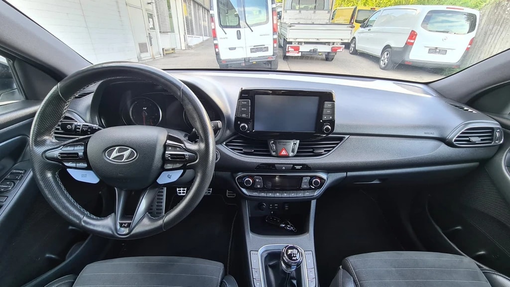 HYUNDAI i30 N 2.0 T-GDi ** Teil-Leder ** Gr-Navi ** RF-Kamera ** Sitzmemory ** Lenkrad-Heizung ** Frisch Ab MFK & Service **-image-17