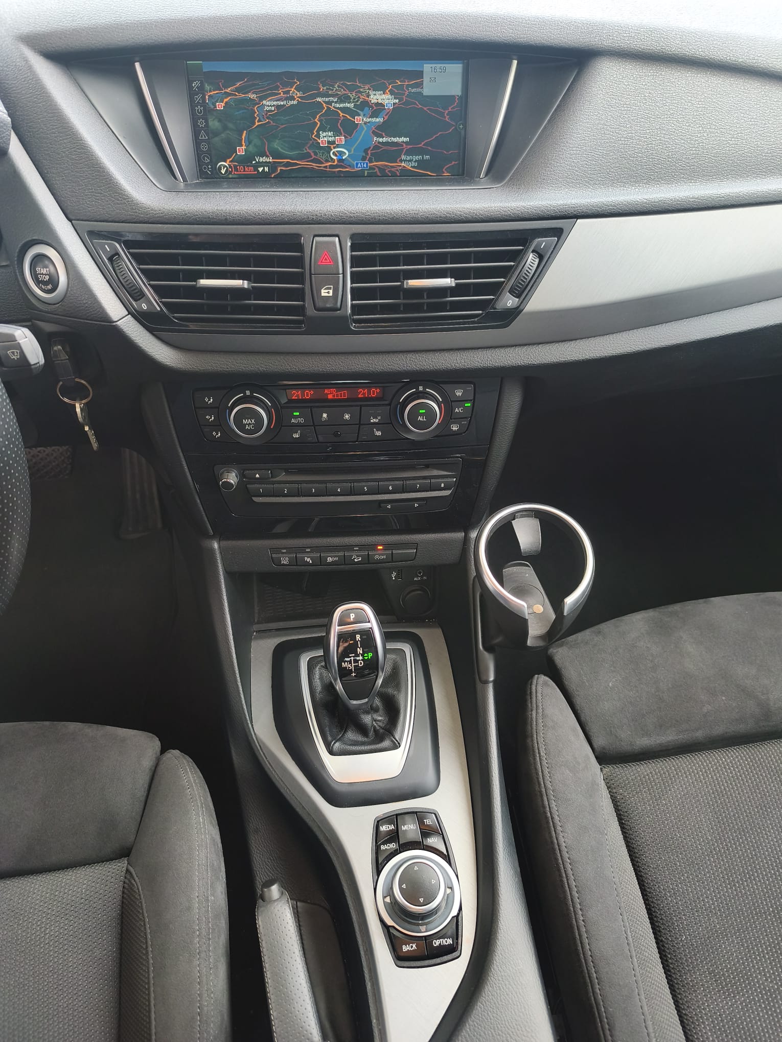 BMW X1 xDrive 20d Sport Line Steptronic-image-17