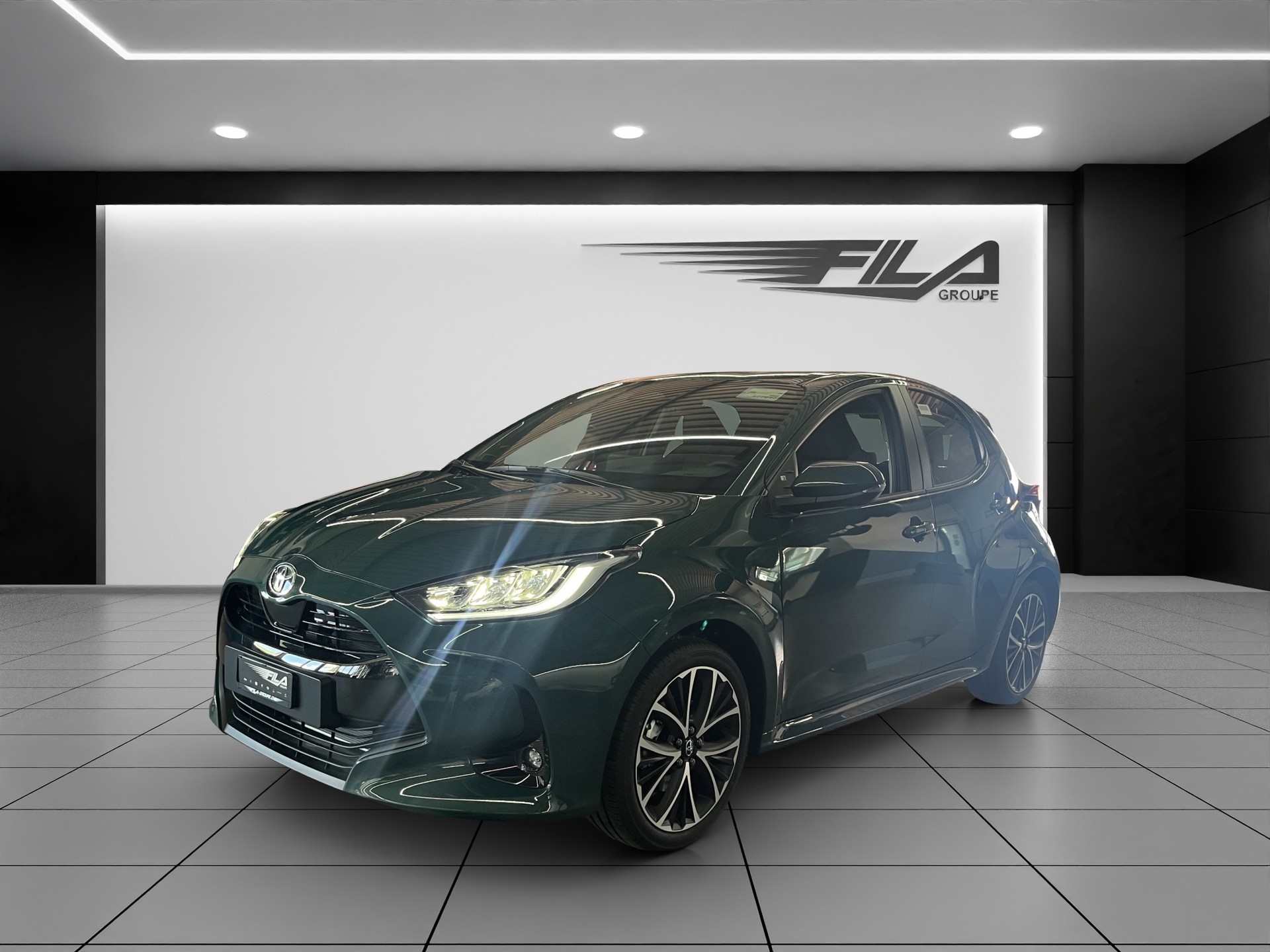 TOYOTA YARIS 1.5 VVT-i HSD Trend-showroom-element-1