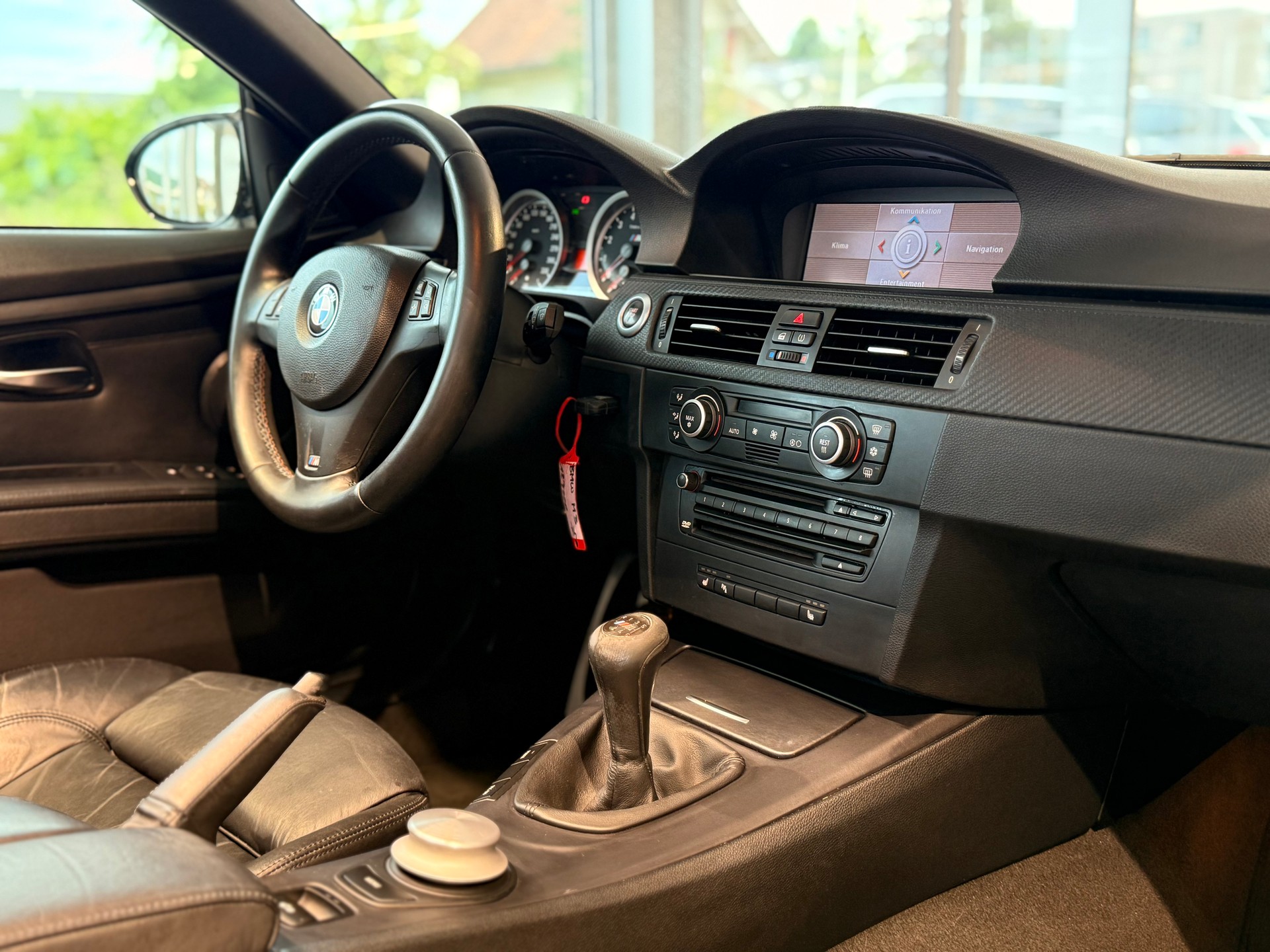BMW M3 Cabriolet-image-17