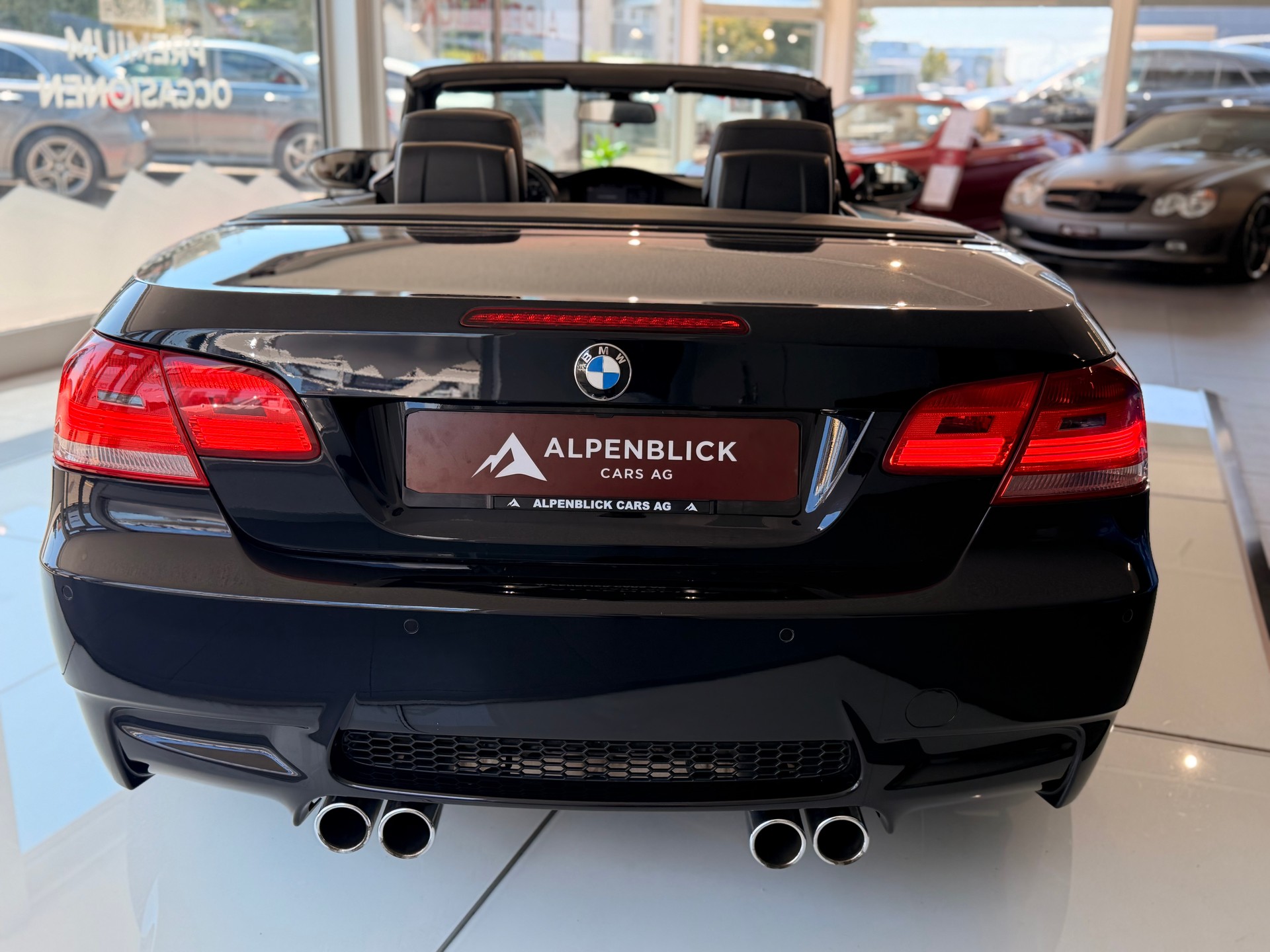 BMW M3 Cabriolet-image-6