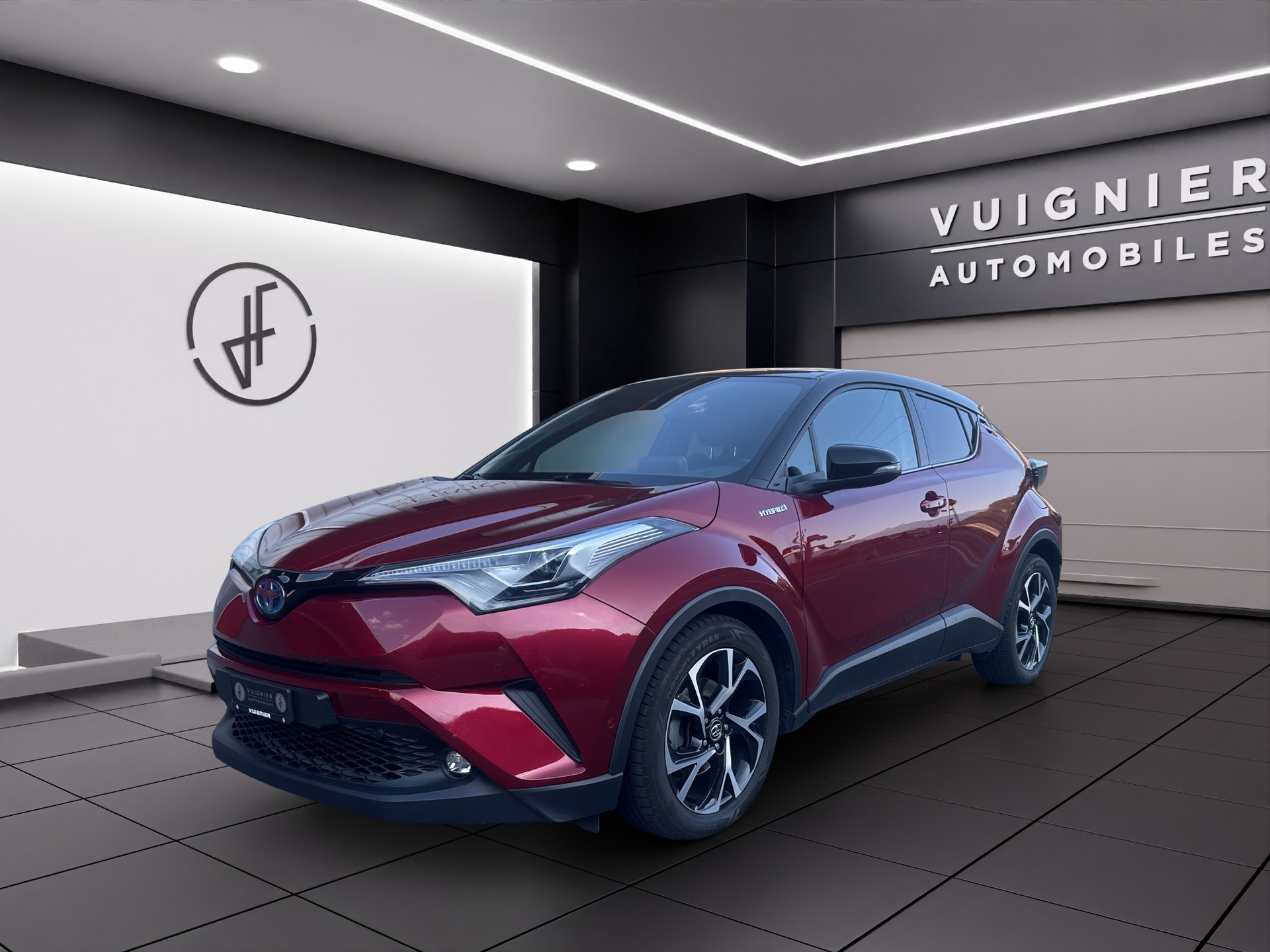 TOYOTA C-HR 1.8 HSD Trend CVT