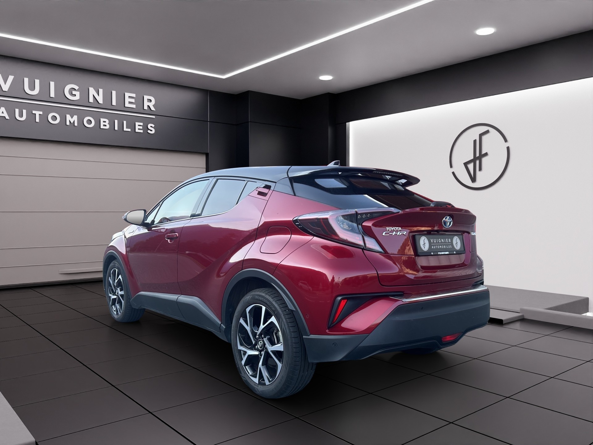 TOYOTA C-HR 1.8 HSD Trend CVT-image-2