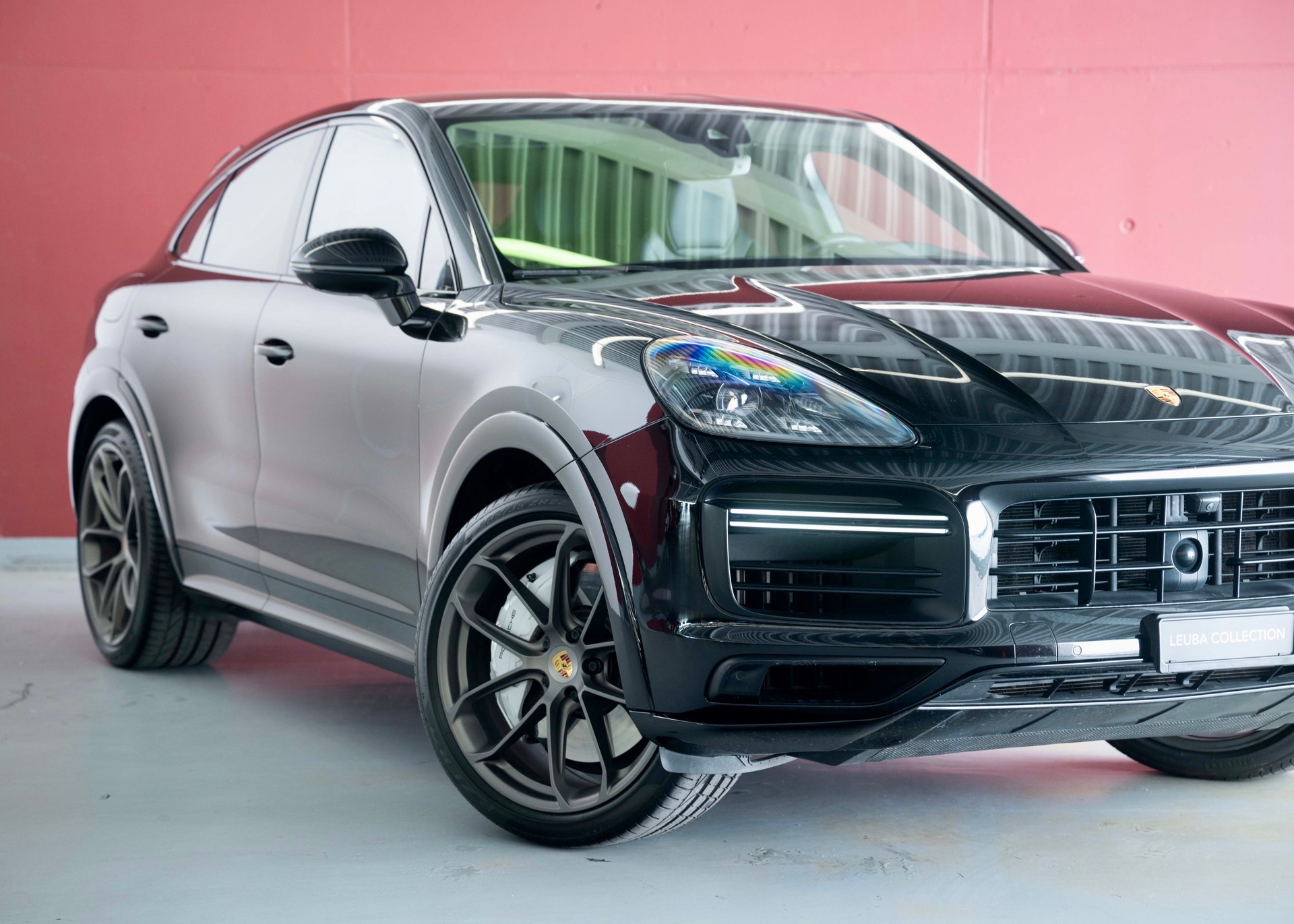 PORSCHE Cayenne Turbo Coupé (2nd hand, full Porsche history)-image-11