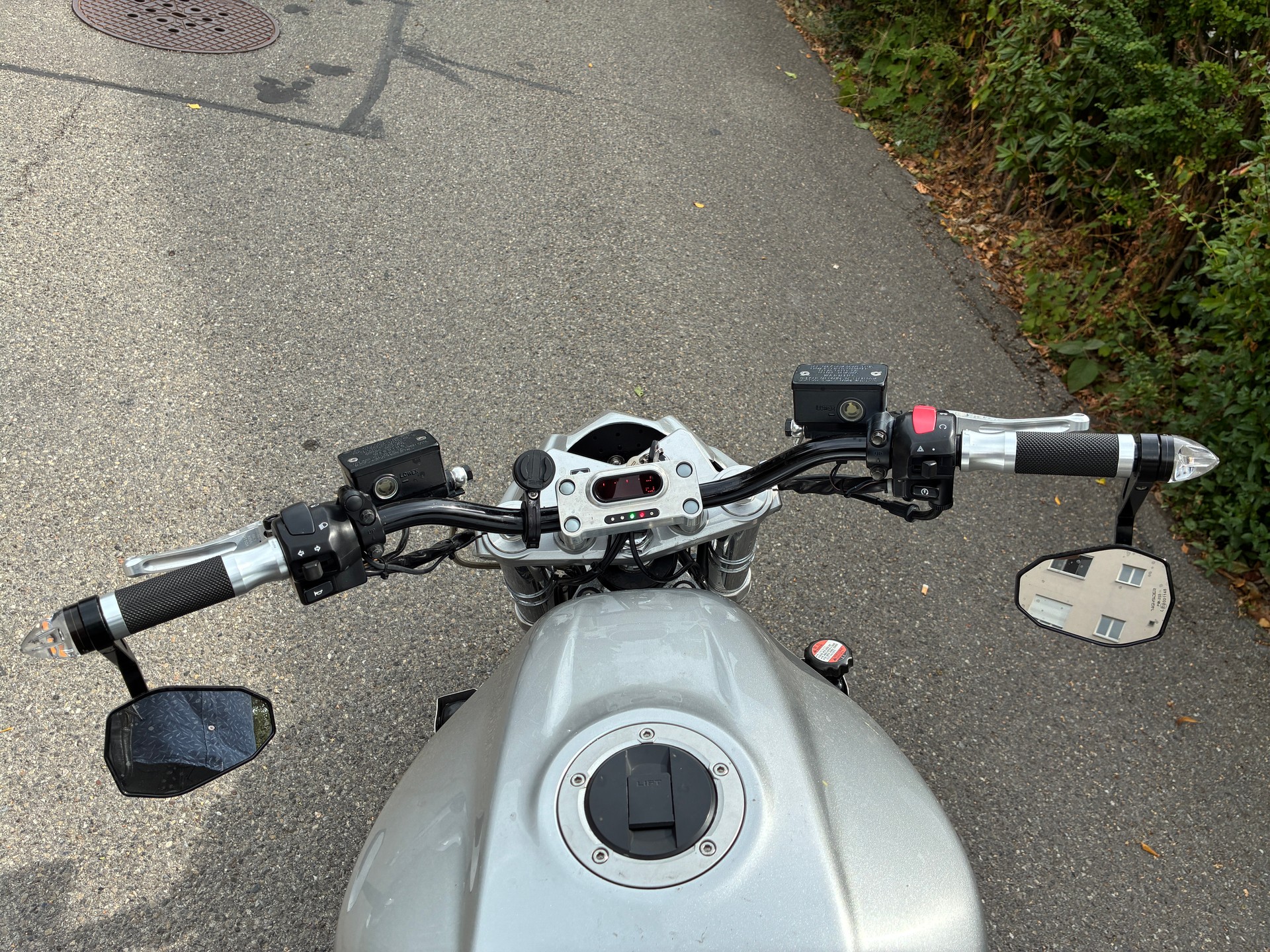 SUZUKI SV 1000-image-4