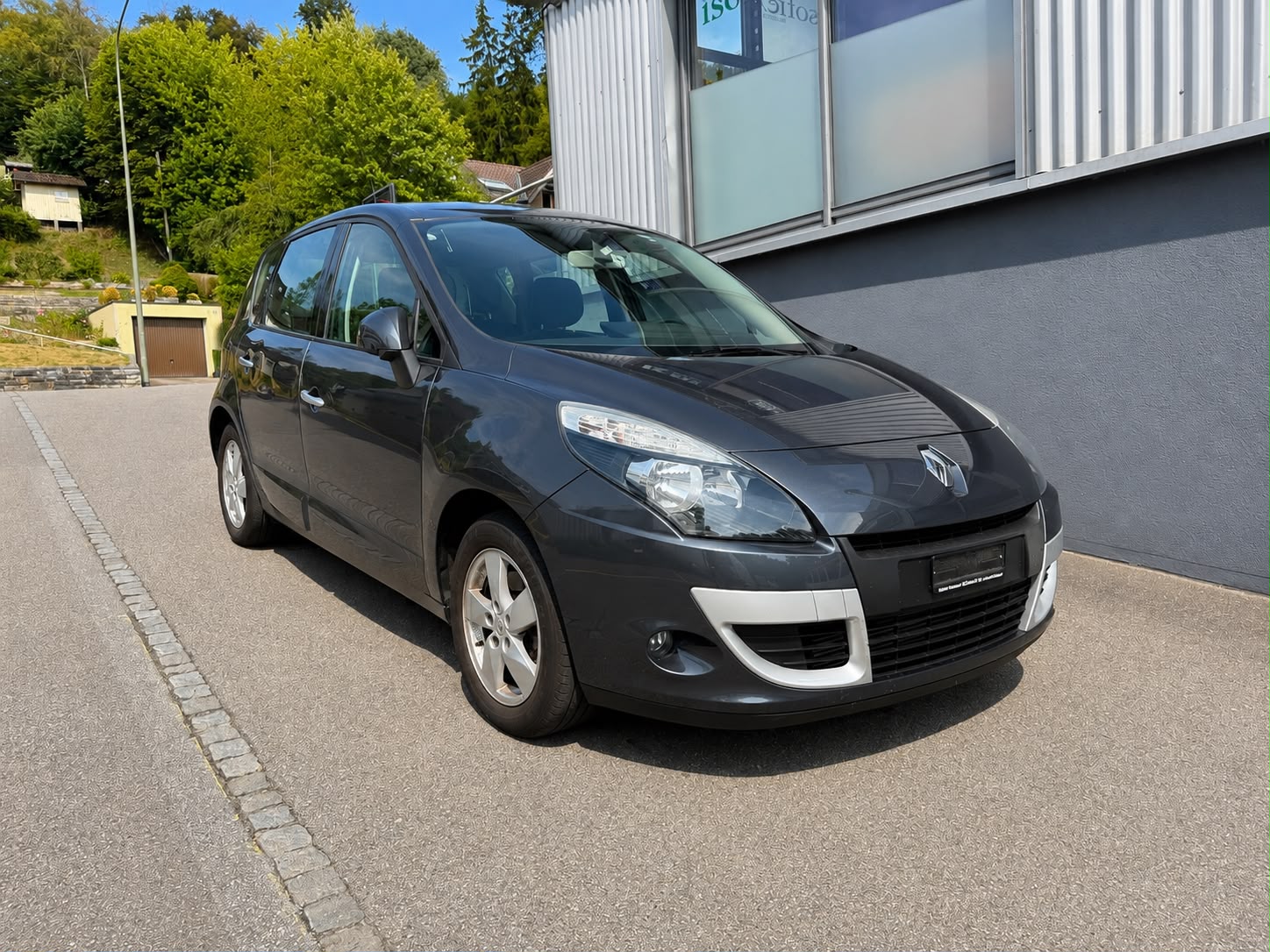 RENAULT Scénic 1.4 16V Turbo Dynamique