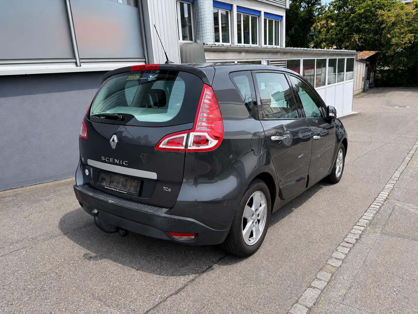 RENAULT Scénic 1.4 16V Turbo Dynamique-showroom-element-2