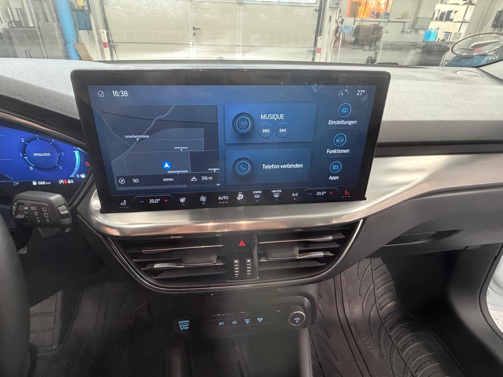 FORD 1.5 EcoBlue 120 Titanium X-image-15