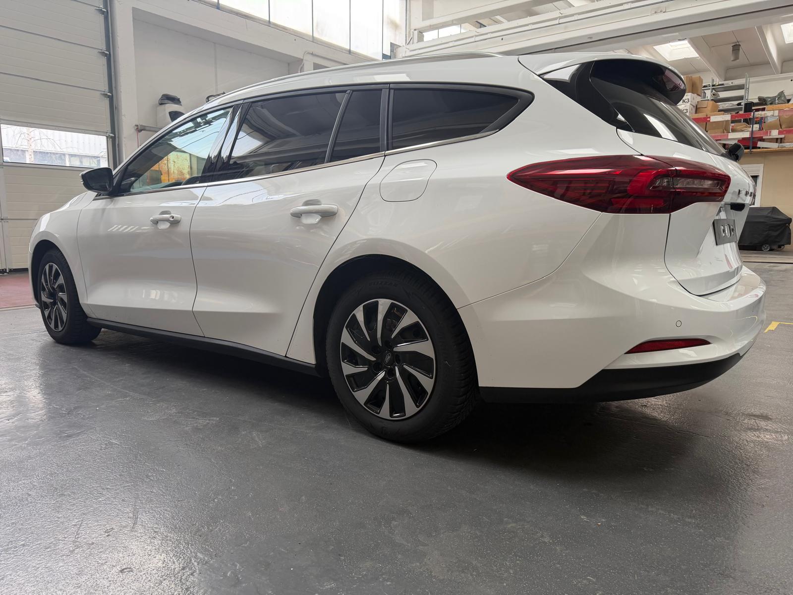 FORD 1.5 EcoBlue 120 Titanium X-image-1