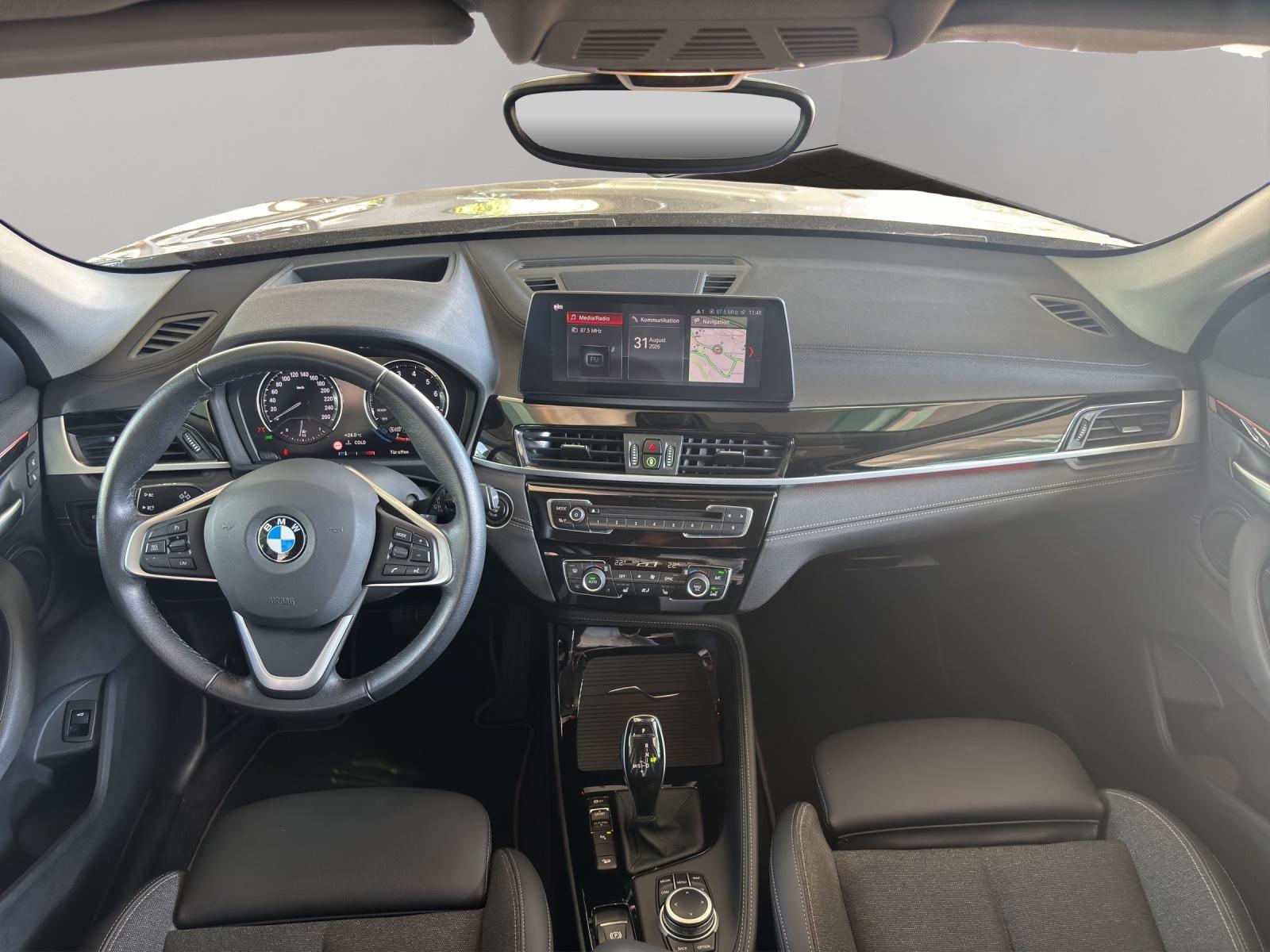 BMW X1 20i xDrive-image-7