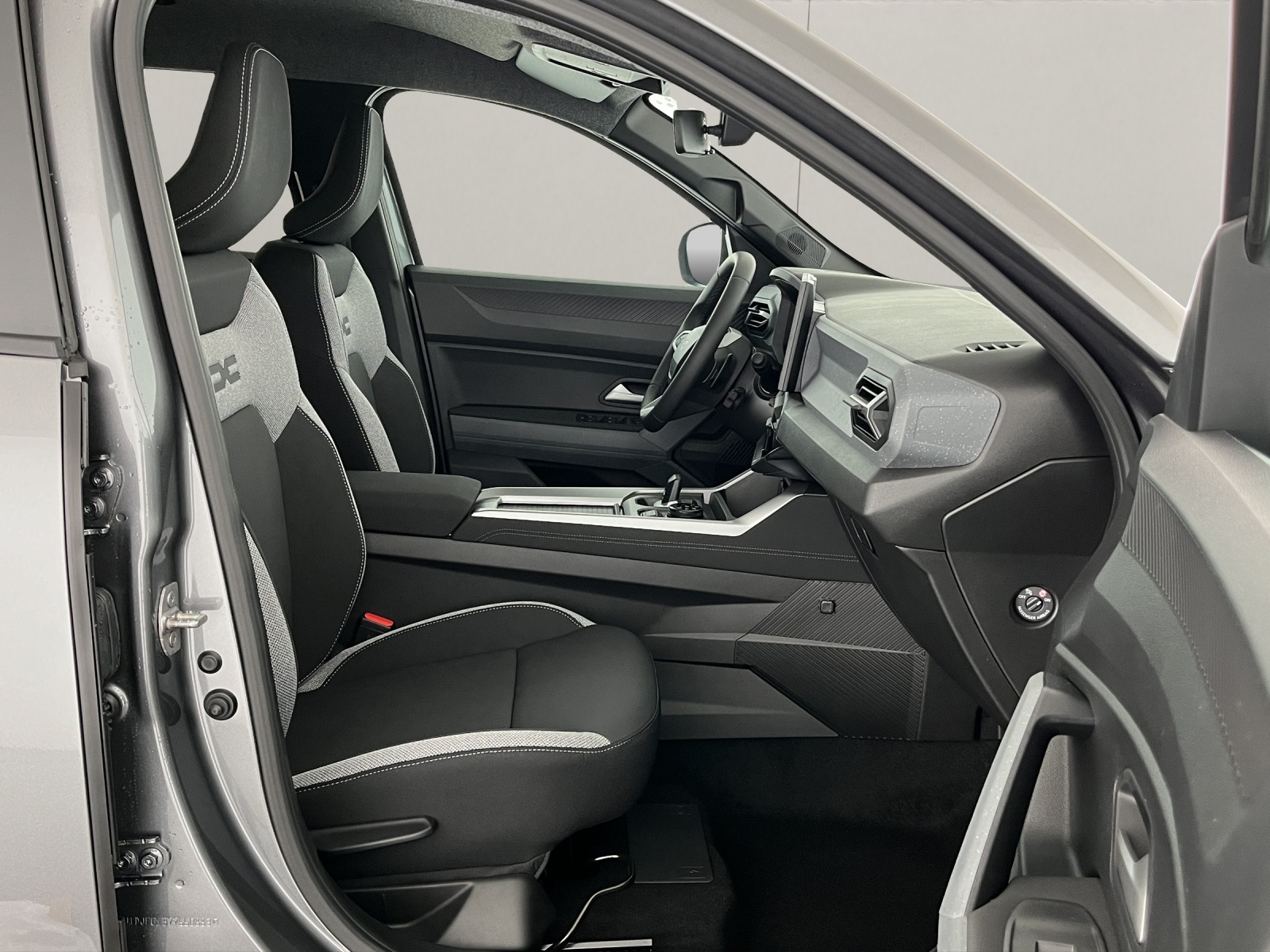 DACIA Bigster 1.2 Hybrid Journey 4WD-image-15