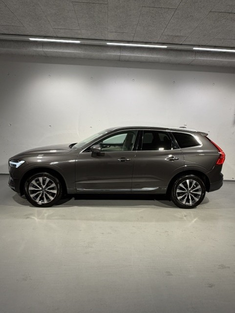 VOLVO XC60 2.0 B4 MH Plus Bright AWD-showroom-element-1
