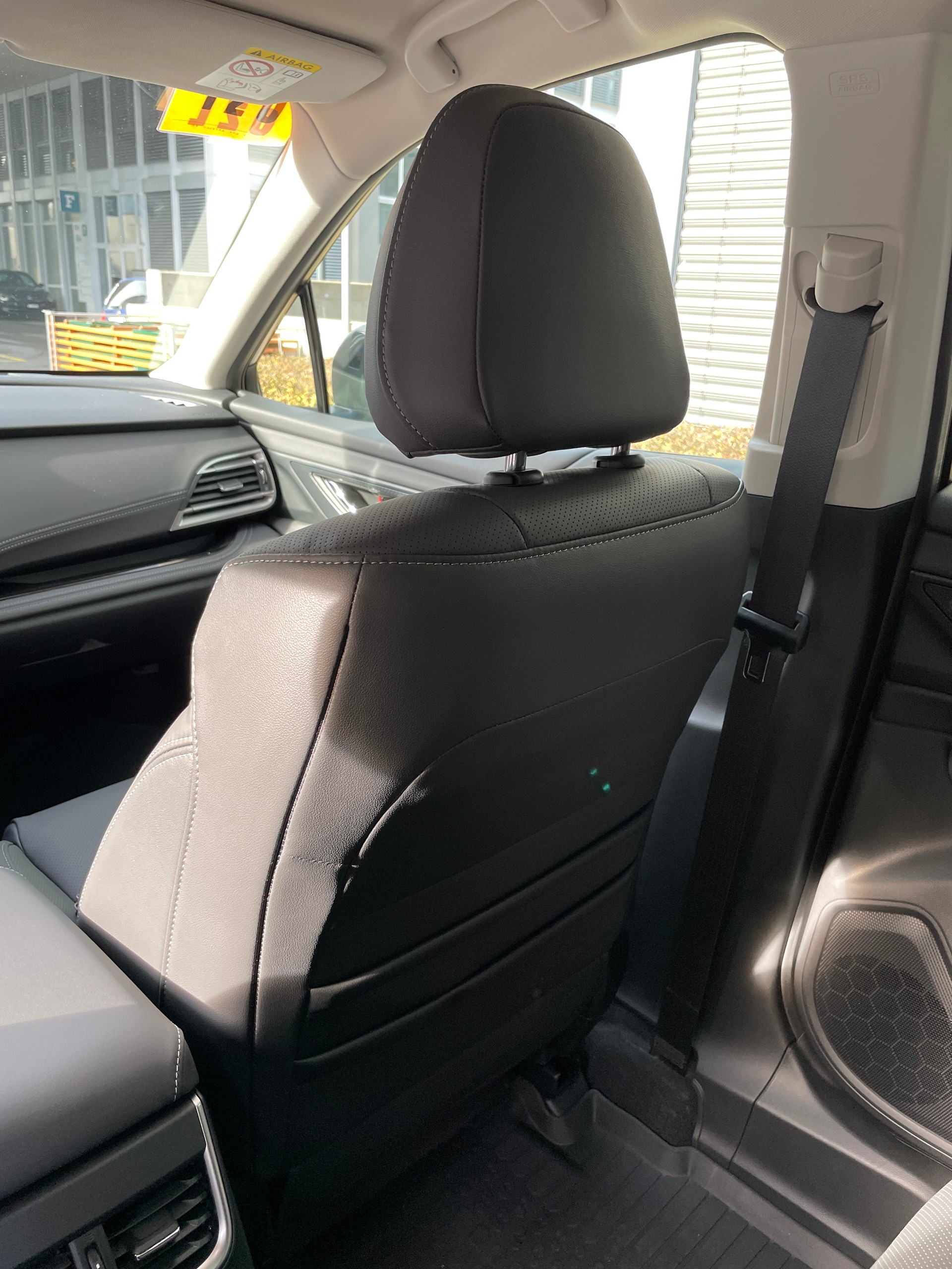 SUBARU Outback 2.5i Luxury AWD Limited-image-18