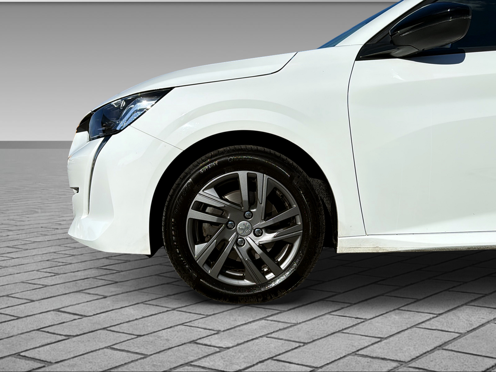 PEUGEOT 208 1.2 PureTech 100 Active Pack-showroom-element-3