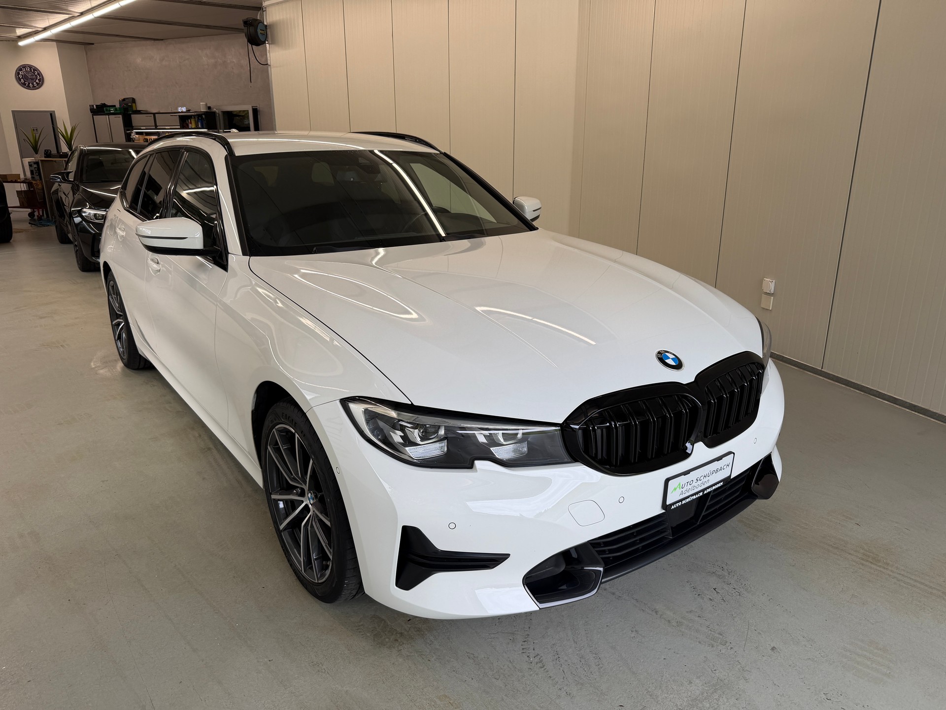 BMW 320d xDrive 48V Touring Sport Line Steptronic