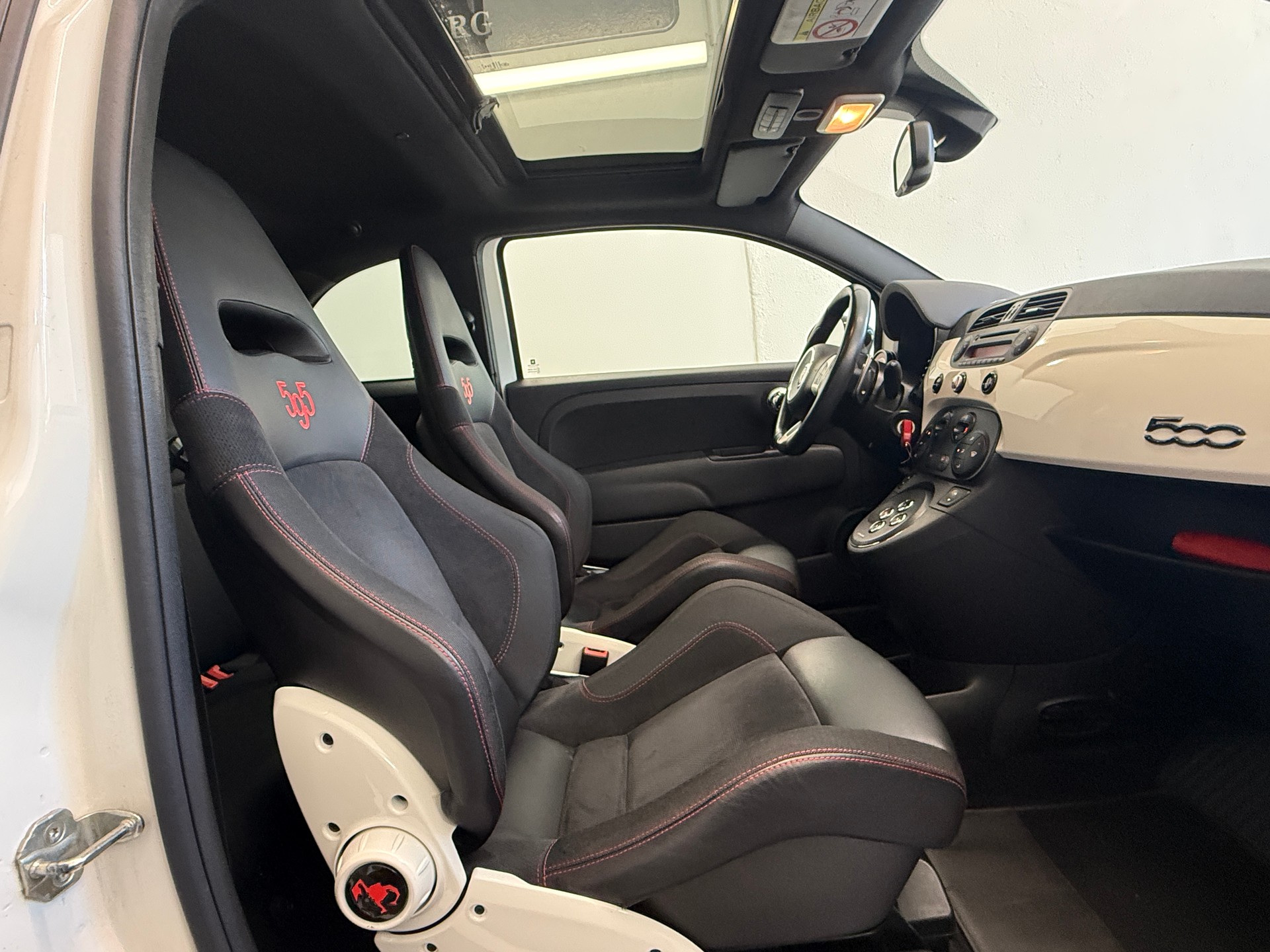 FIAT 595C 1.4 16V Turbo Abarth Competizione Dualogic Ab 190.- pro Monat-image-11