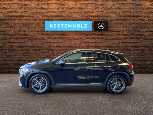 MERCEDES-BENZ GLA 250 4Matic 8G-DCT-showroom-element-3