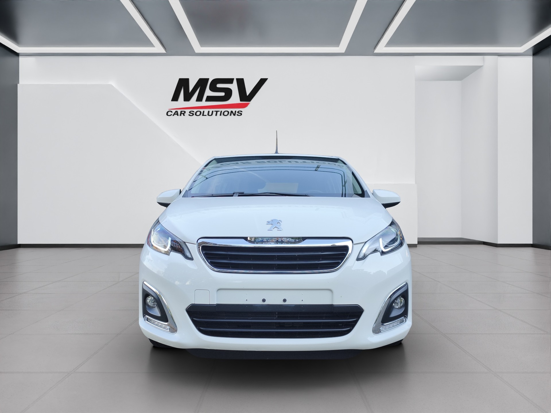 PEUGEOT 108 1.2 VTi Allure-image-7