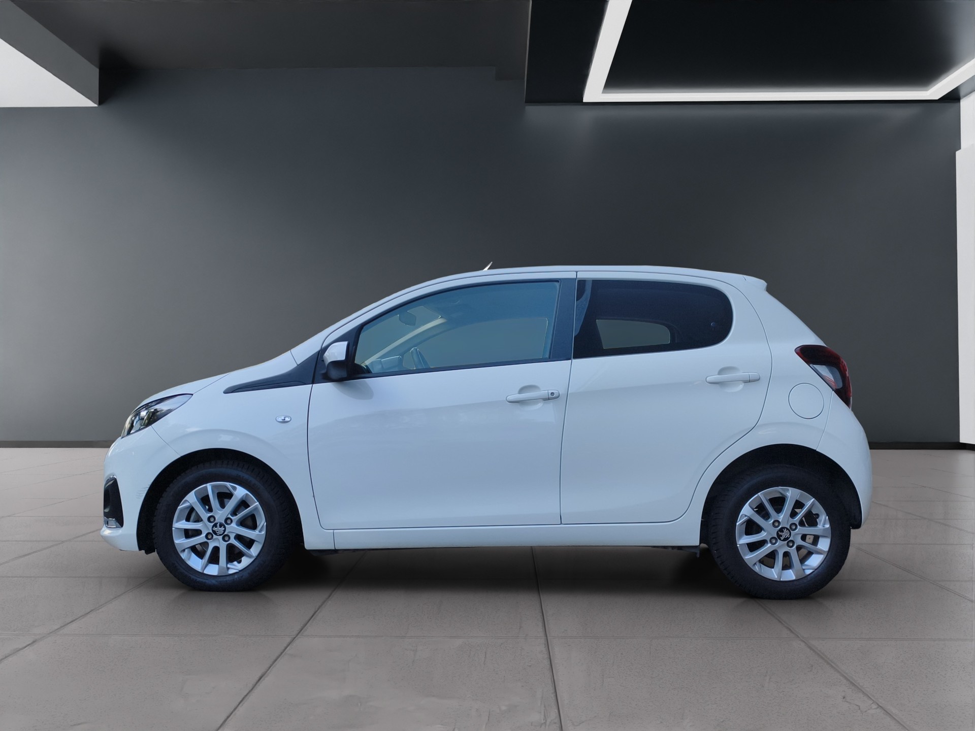 PEUGEOT 108 1.2 VTi Allure-showroom-element-1